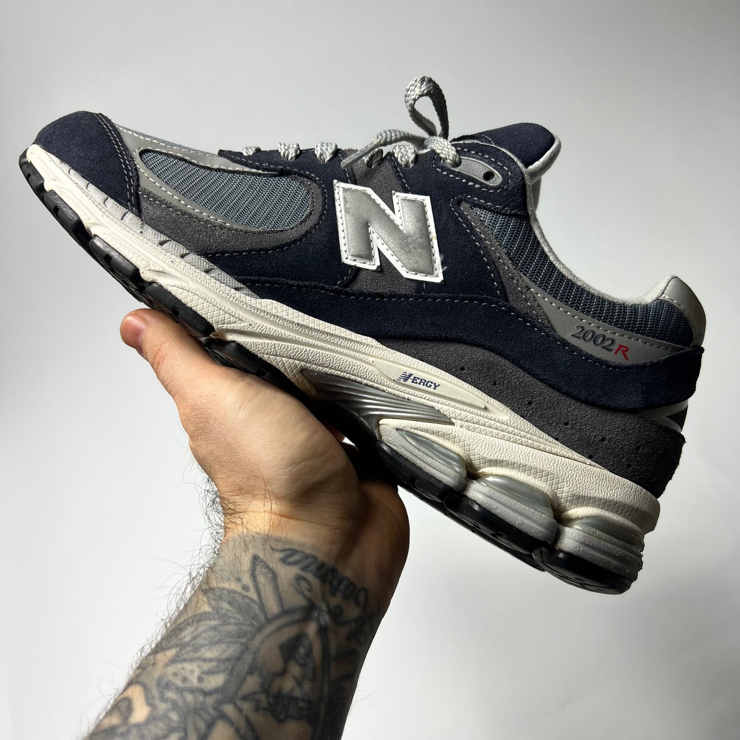 New Balance 2002R Eclipse 42,5 / M2002RSF - Cats on Stacks VNTG