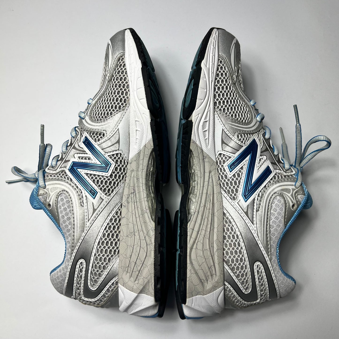 Y2K New Balance 860 Baby Blue 42 / WR860BS Vintage Style - Cats on Stacks VNTG