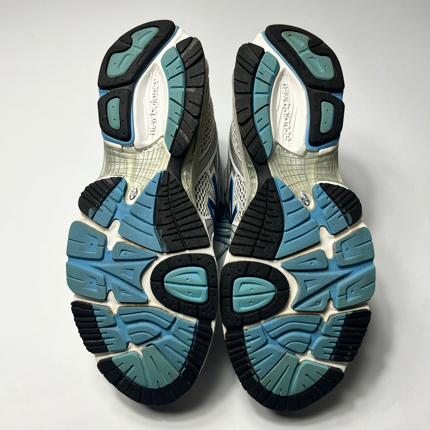 Y2K New Balance 860 Baby Blue 42 / WR860BS Vintage Style - Cats on Stacks VNTG