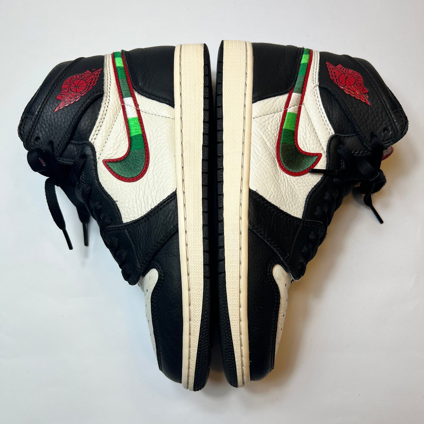 Air Jordan 1 High "A Star is Born" 42,5 / 555088-015 - Cats on Stacks VNTG