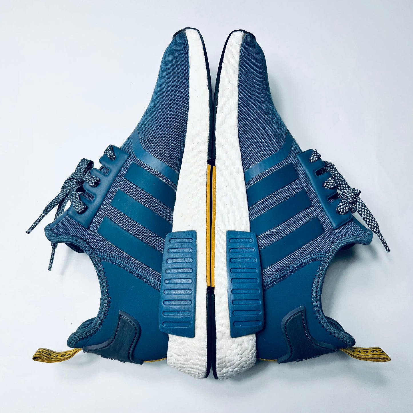 Adidas Boost NMD R1 Tech Tinte 42 / S31514 - Cats on Stacks VNTG