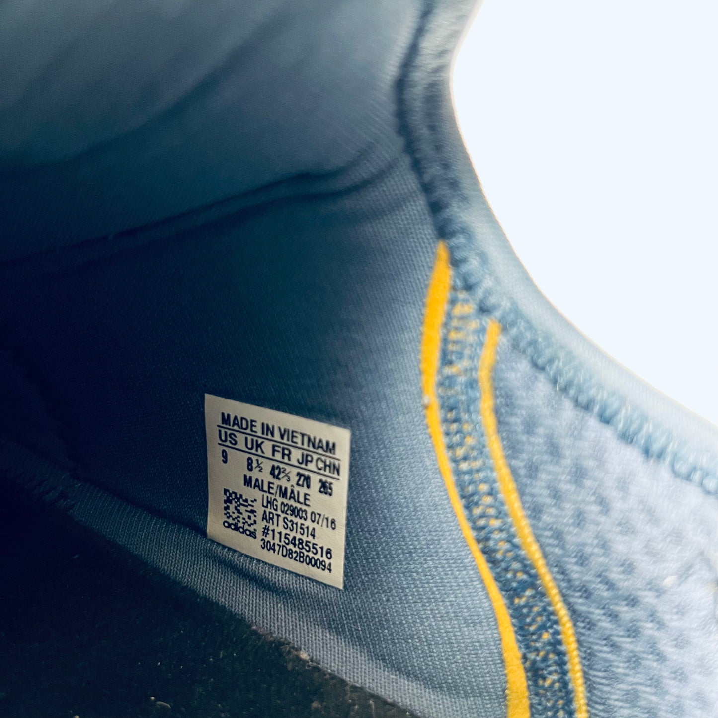 Adidas Boost NMD R1 Tech Tinte 42 / S31514 - Cats on Stacks VNTG