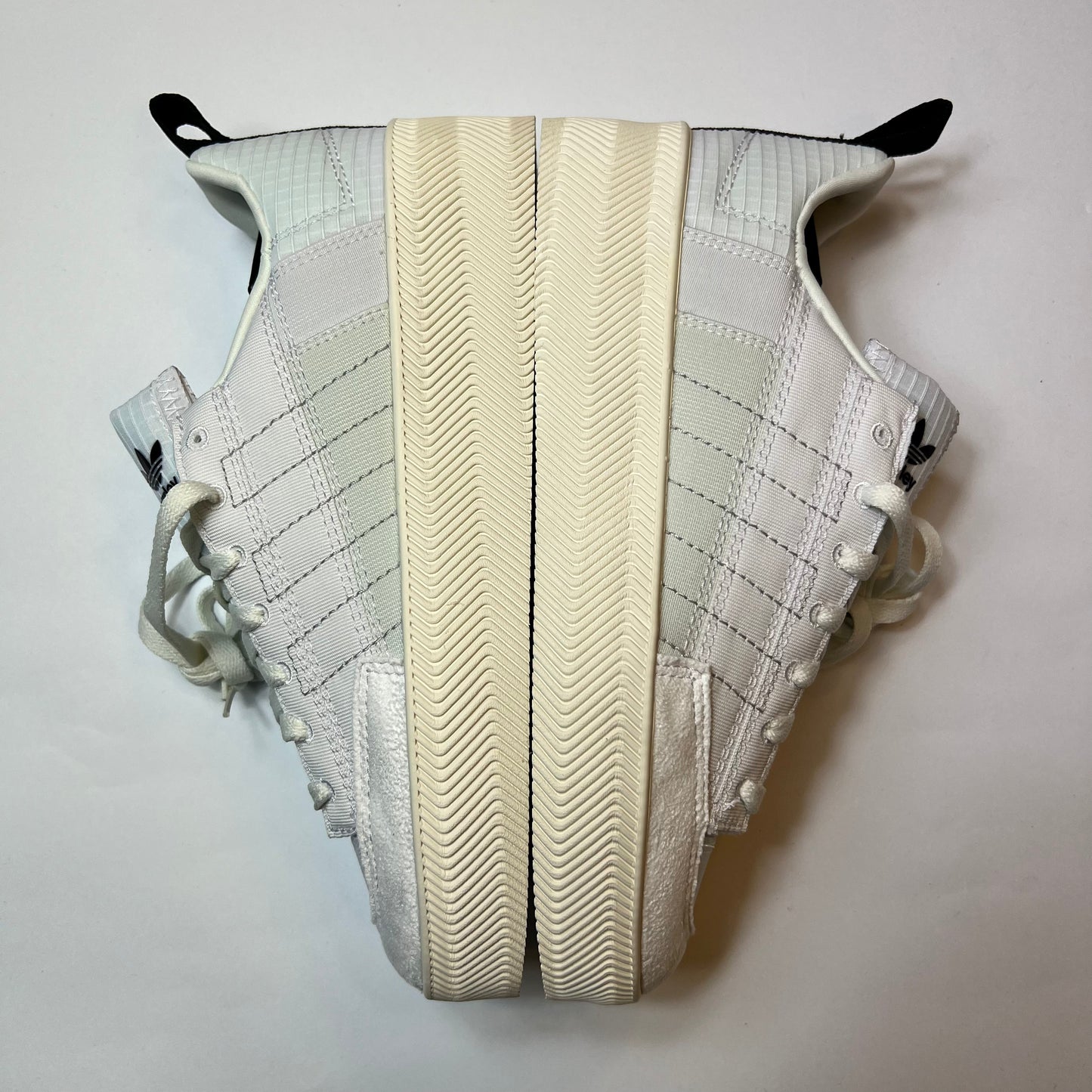 Adidas x Parley Nizza White 40 / GZ1475 - Cats on Stacks VNTG
