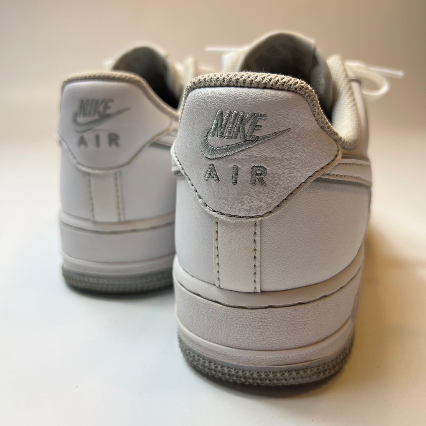 Nike Air Force 1 Low White Wolf Gray 40,5 / DV0788-100 - Cats on Stacks VNTG