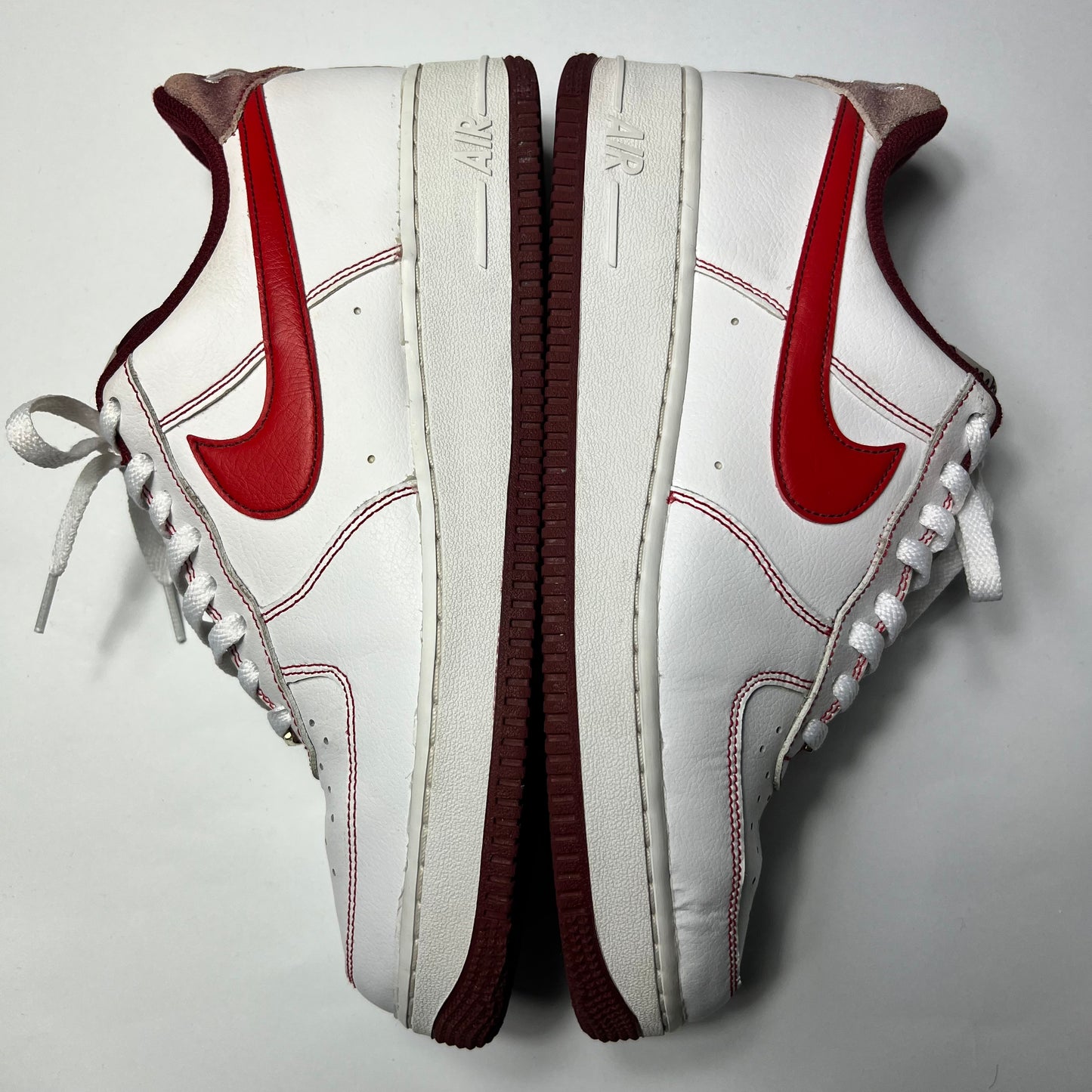 Nike Air Force 1 Low Team Red 43 / DA8478-101 - Cats on Stacks VNTG