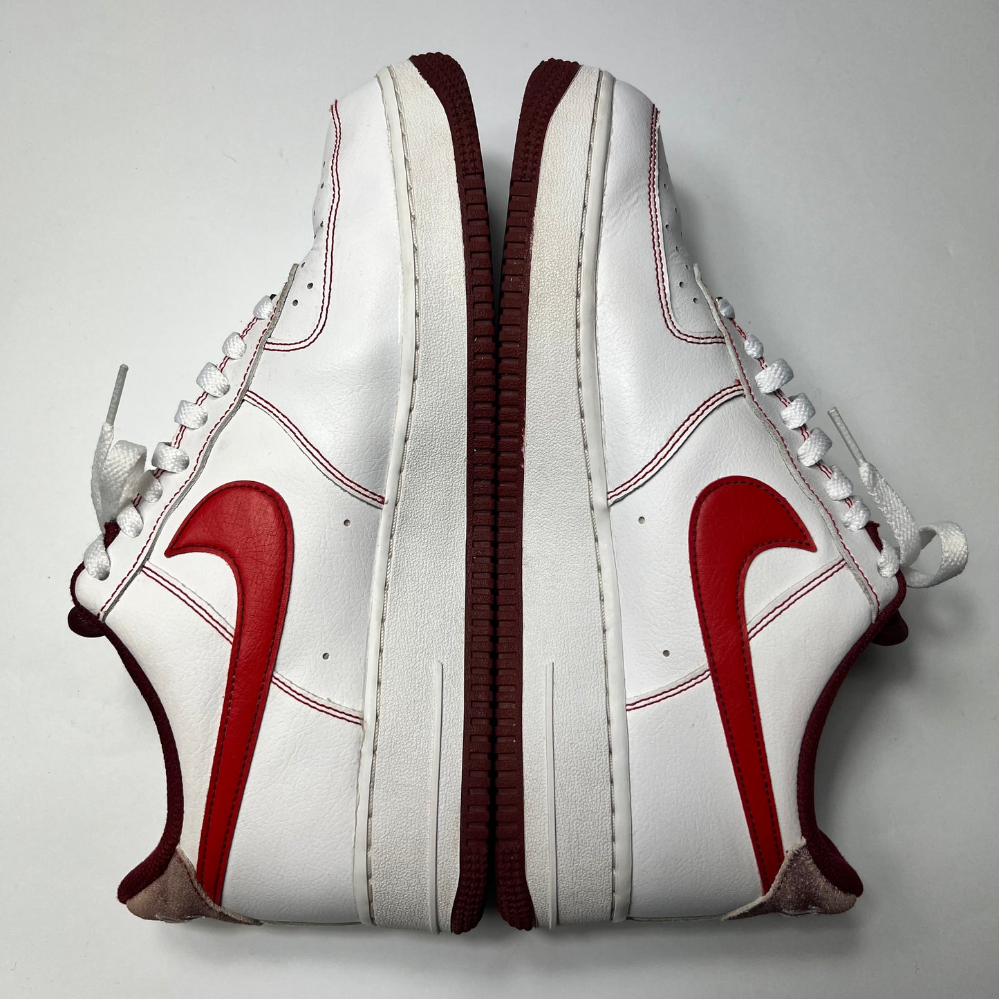 Nike Air Force 1 Low Team Red 43 / DA8478-101 - Cats on Stacks VNTG