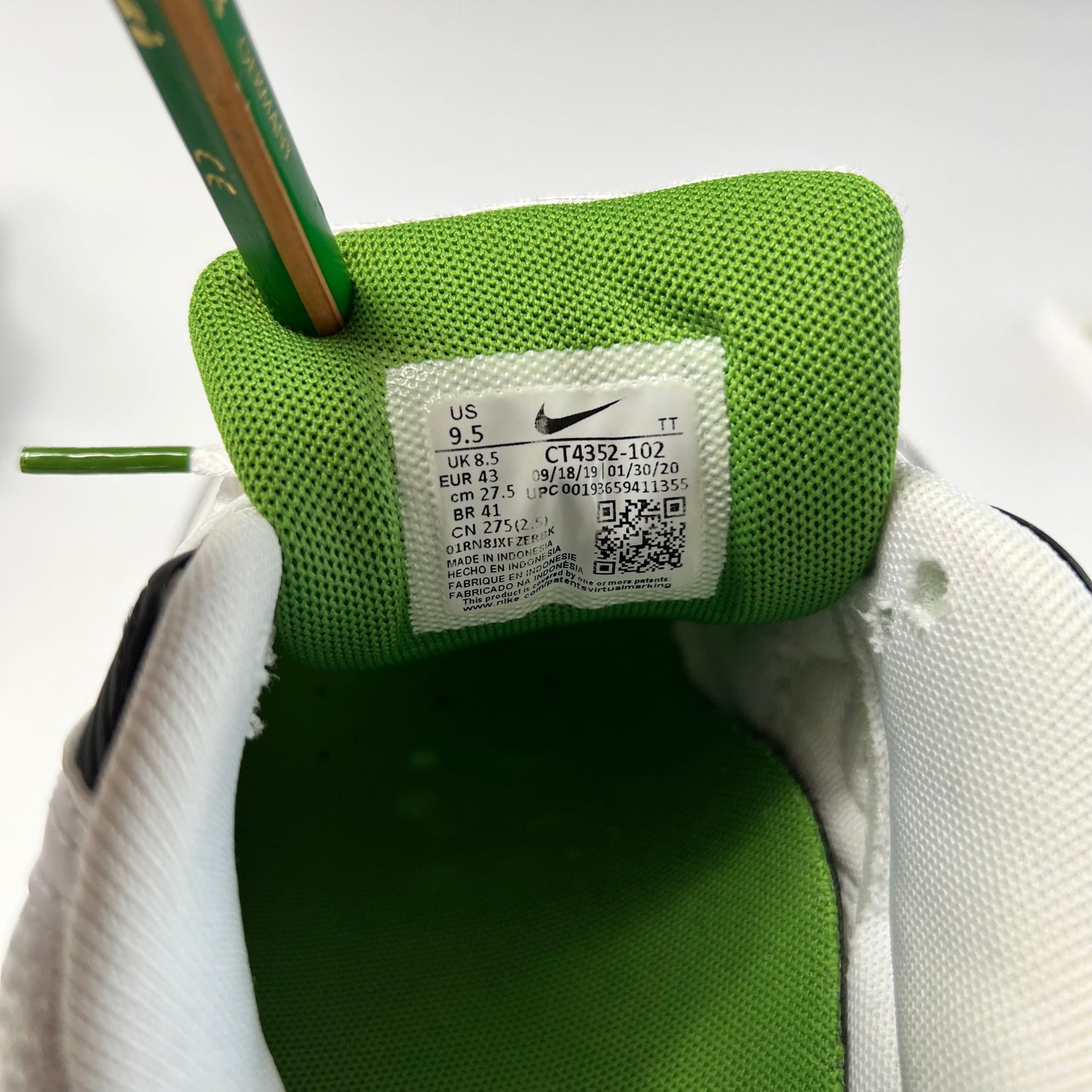 Nike Air Max 90 Recraft Chlorophyll Green 42 / CT4352-102 - Cats on Stacks VNTG