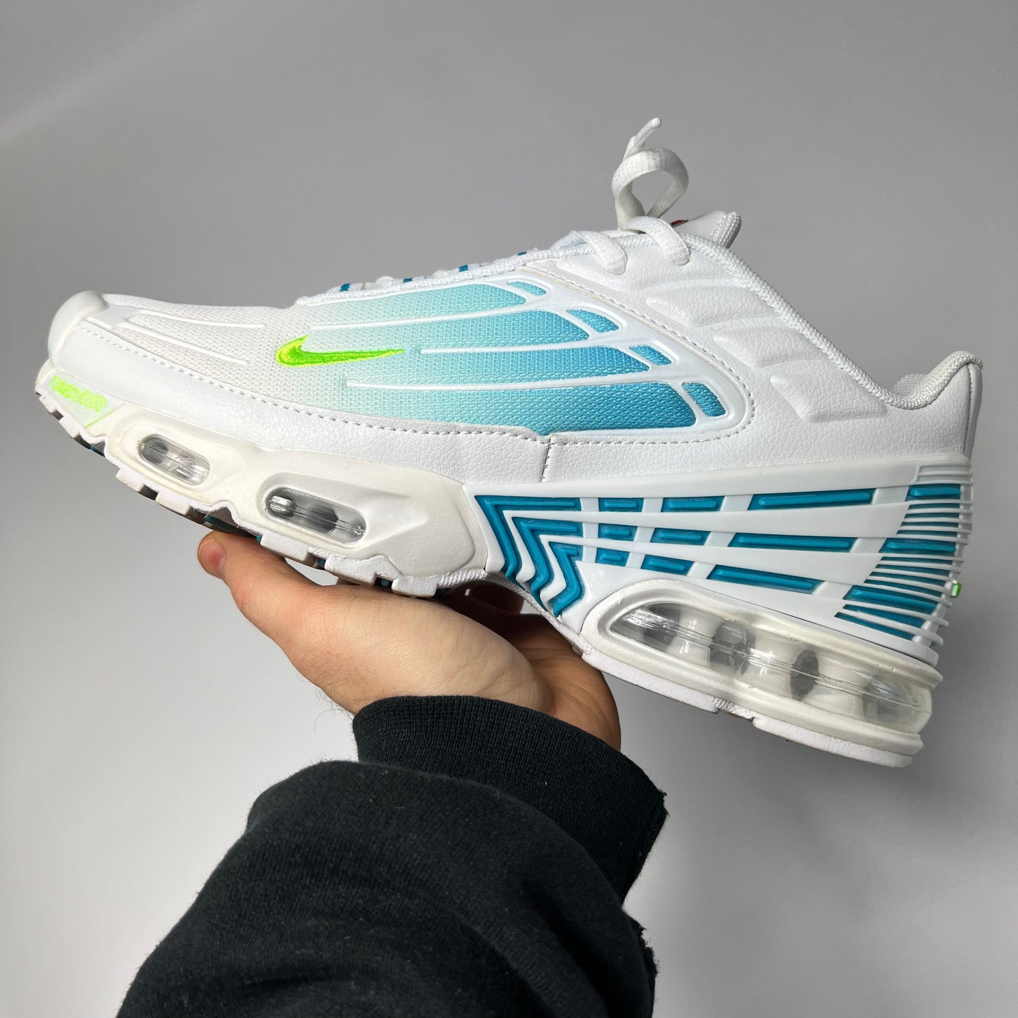 Nike Air Max Plus 3 Weiß Aquamarin 42,5 / DM2835-100 - Cats on Stacks VNTG