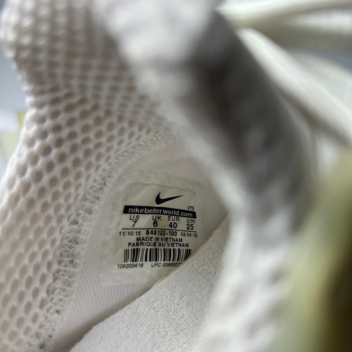 Nike Air Presto Tripple White 40 / 848132-100 - Cats on Stacks VNTG