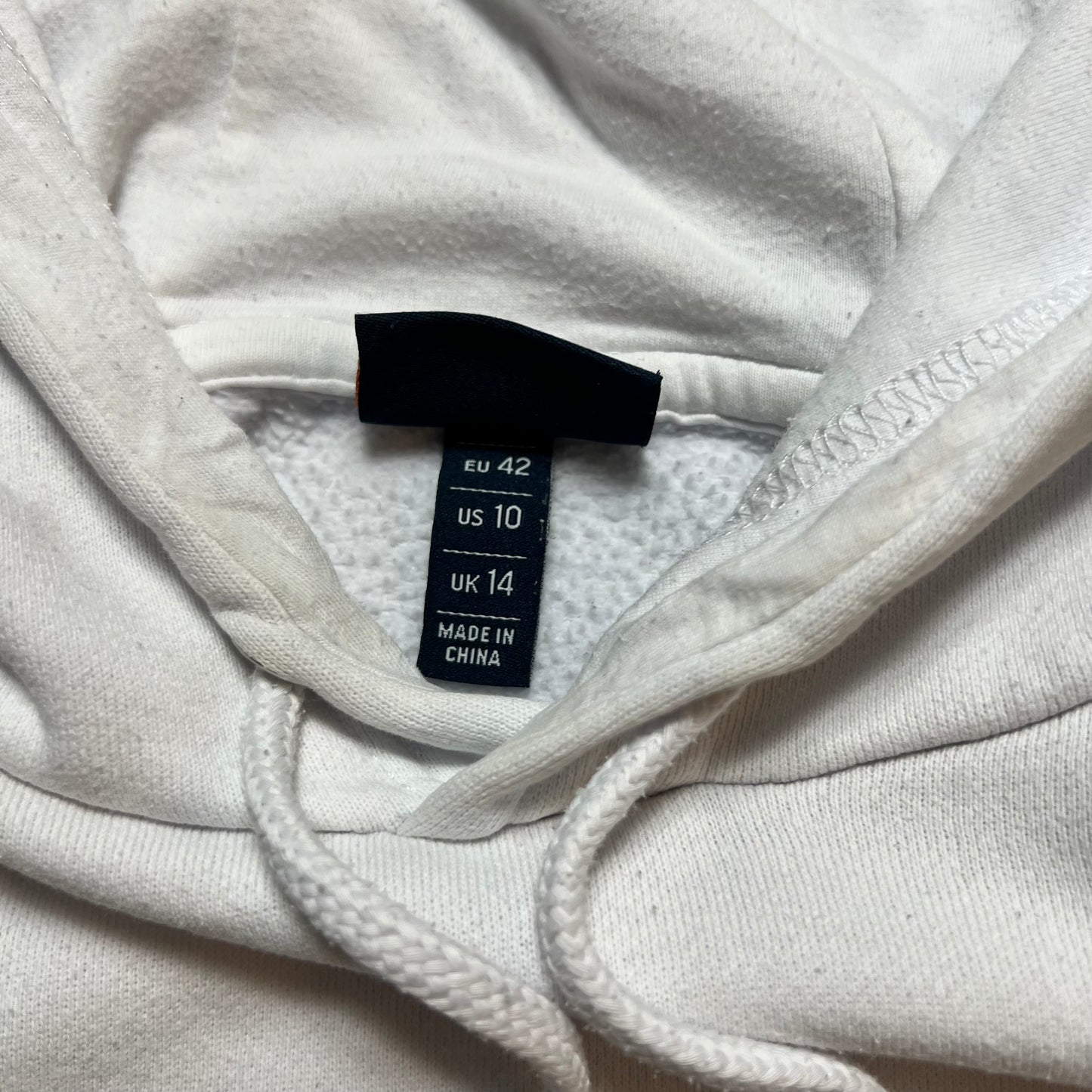 Ellesse Big Patch White Crop Hoodie L / XL - Cats on Stacks VNTG