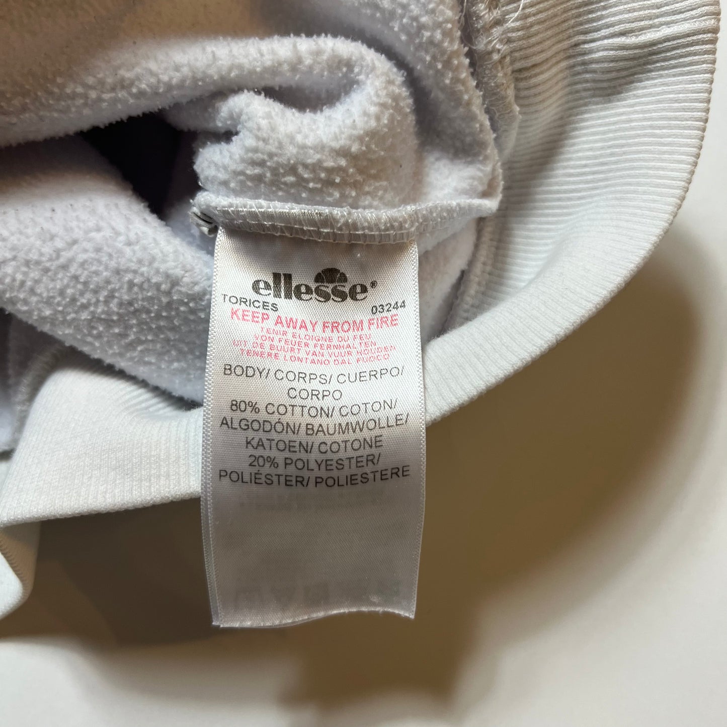 Ellesse Big Patch White Crop Hoodie L / XL - Cats on Stacks VNTG