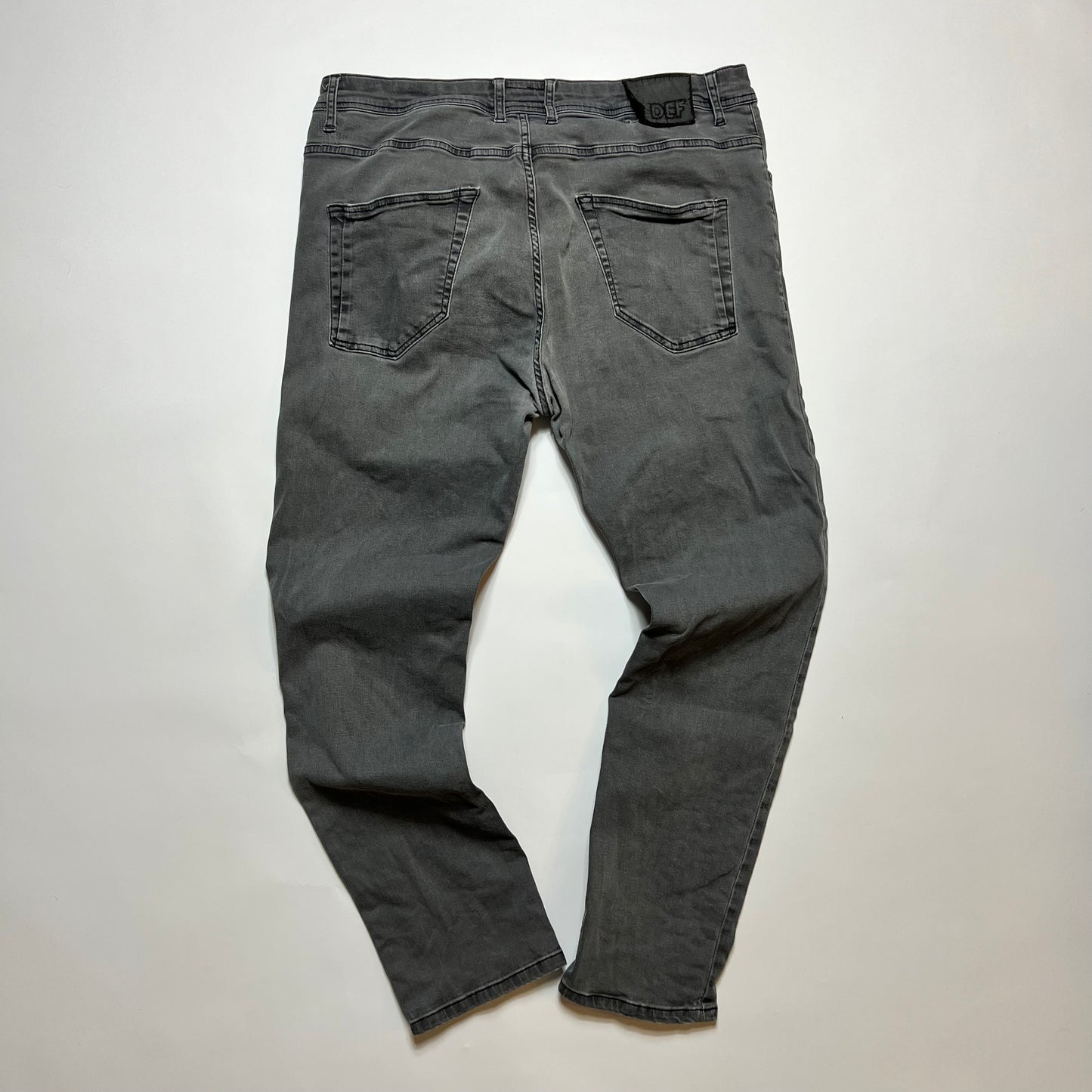 Def Ripped Gray Jeans 38/34 - Cats on Stacks VNTG