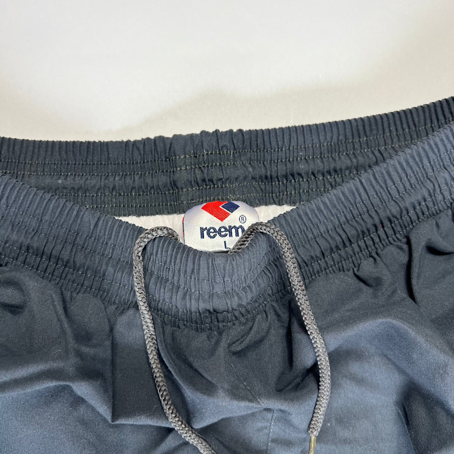 Vintage Reem Anthrazit Tracking Pants L - Cats on Stacks VNTG