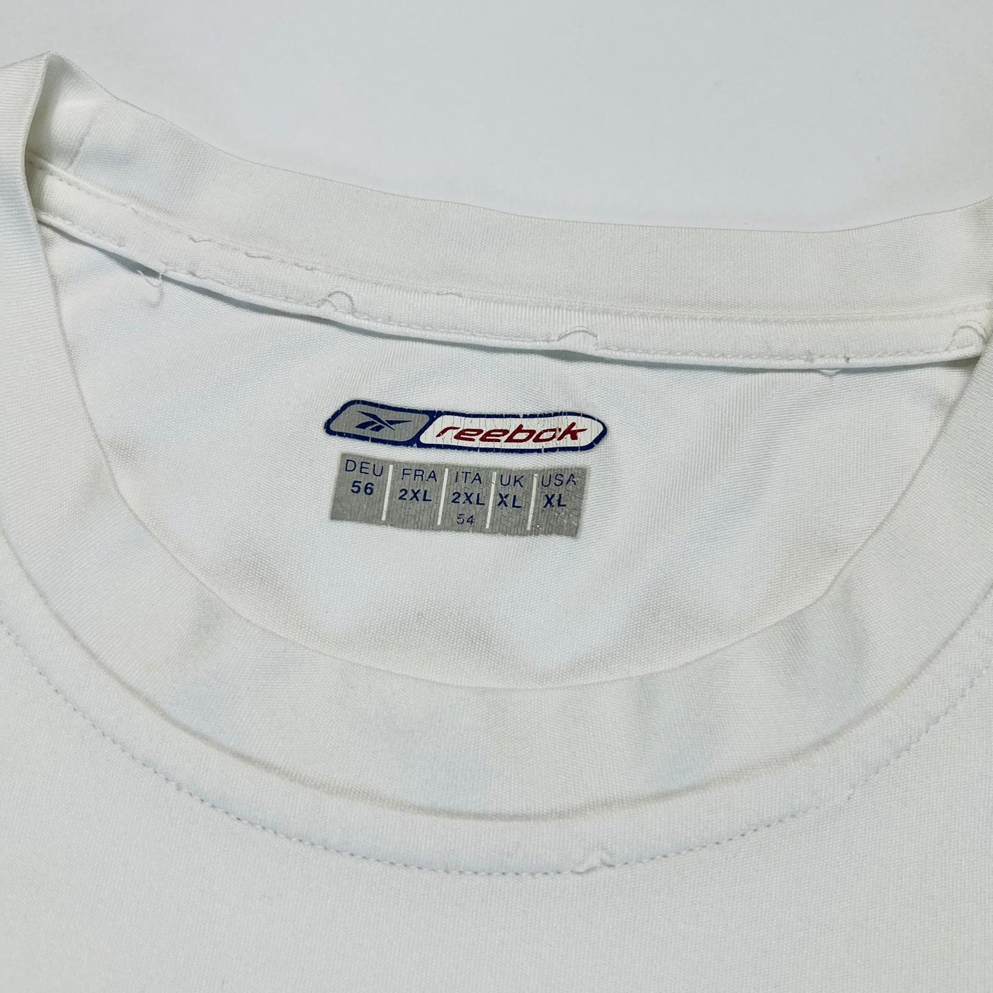 Y2K Reebok Sports White T-Shirt L - Cats on Stacks VNTG