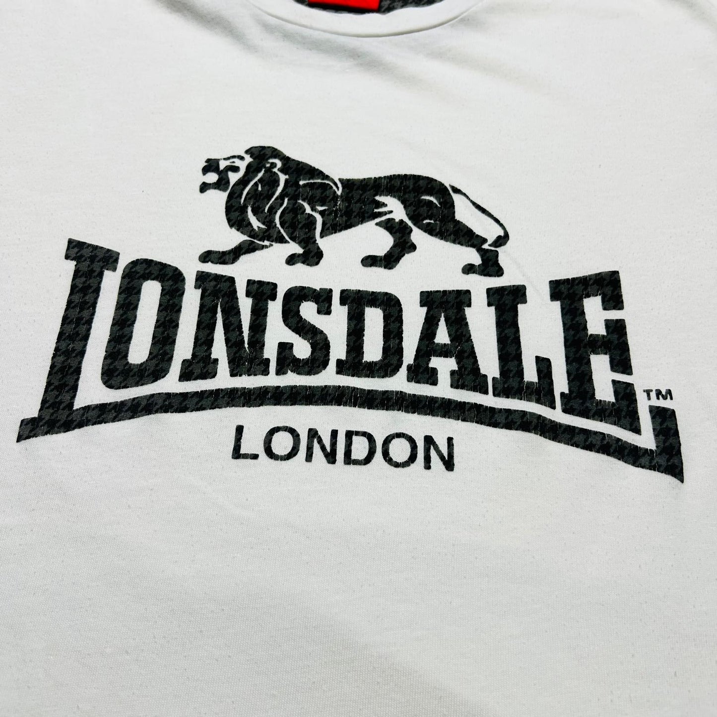 Y2K Londsdale London White Box Sport T-Shirt XL - Cats on Stacks VNTG
