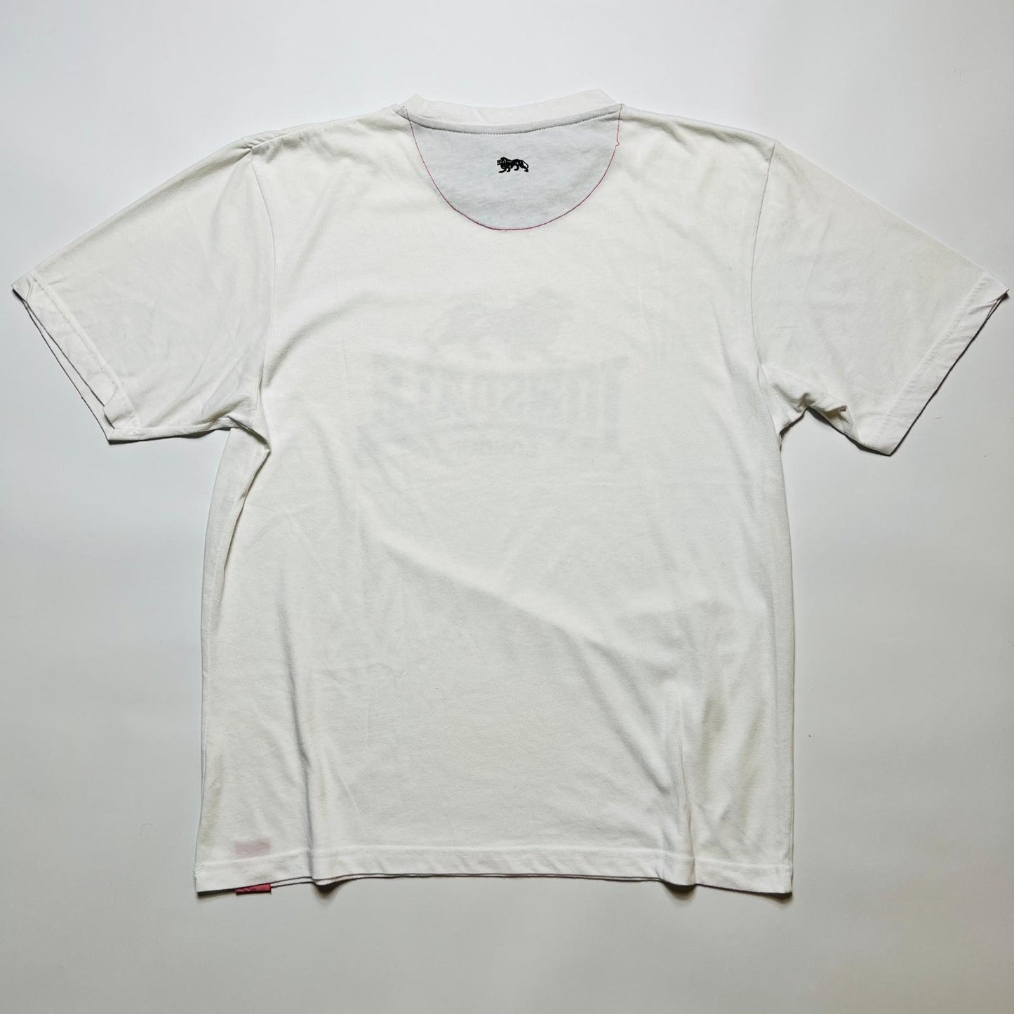Y2K Londsdale London White Box Sport T-Shirt XL - Cats on Stacks VNTG