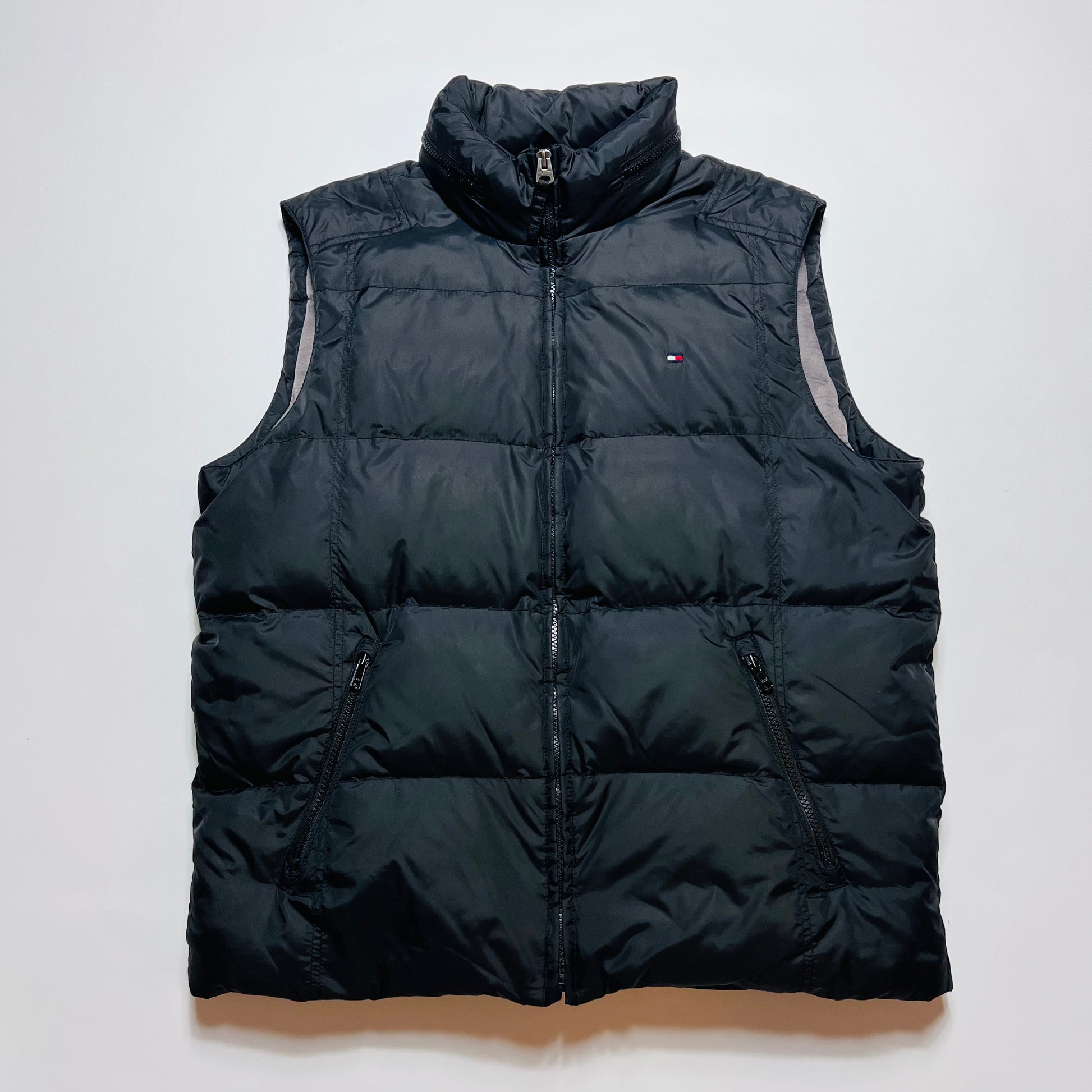 Tommy Hilfiger Black Daunenweste L - Cats on Stacks VNTG