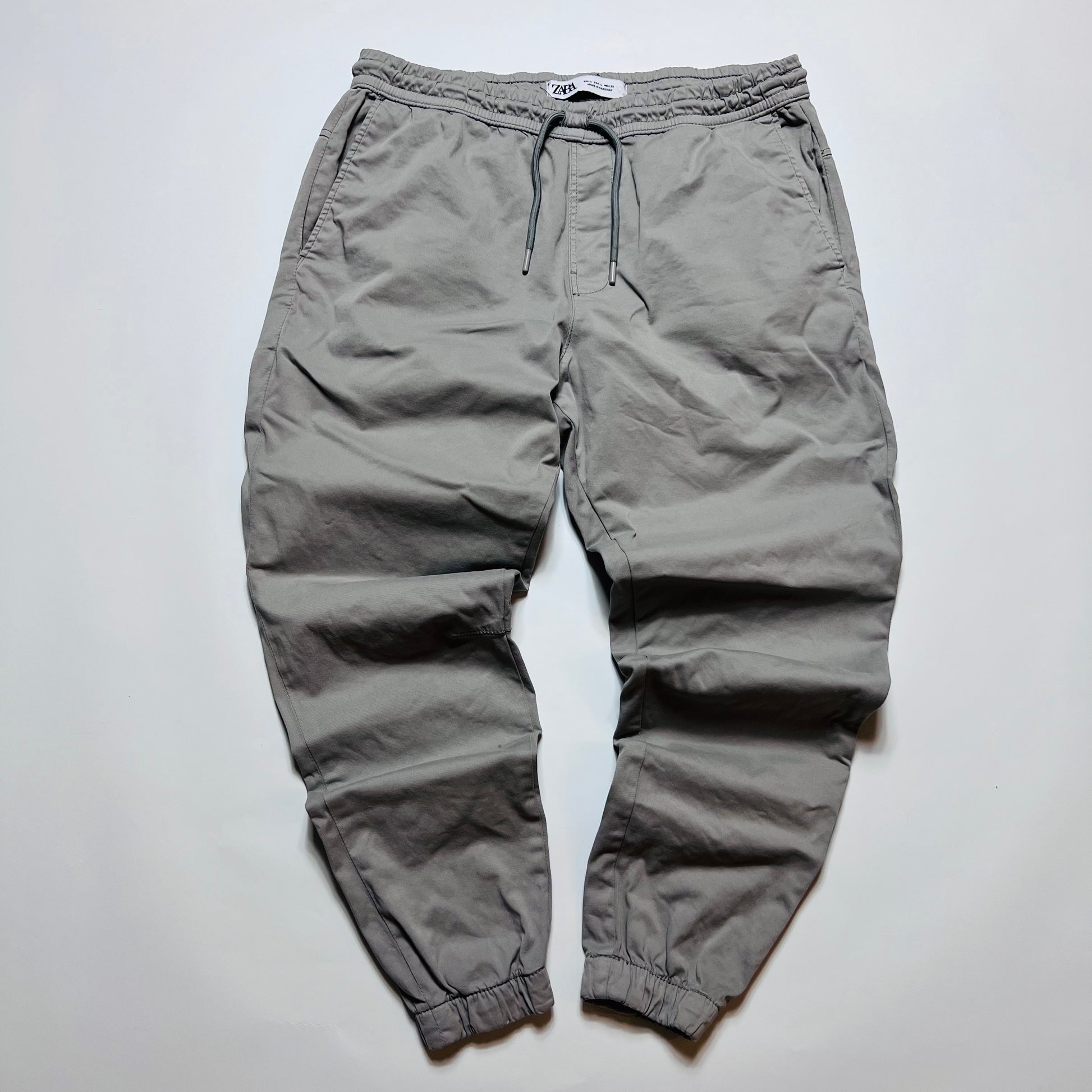 ZARA Gray Cargo Pants L - Cats on Stacks VNTG