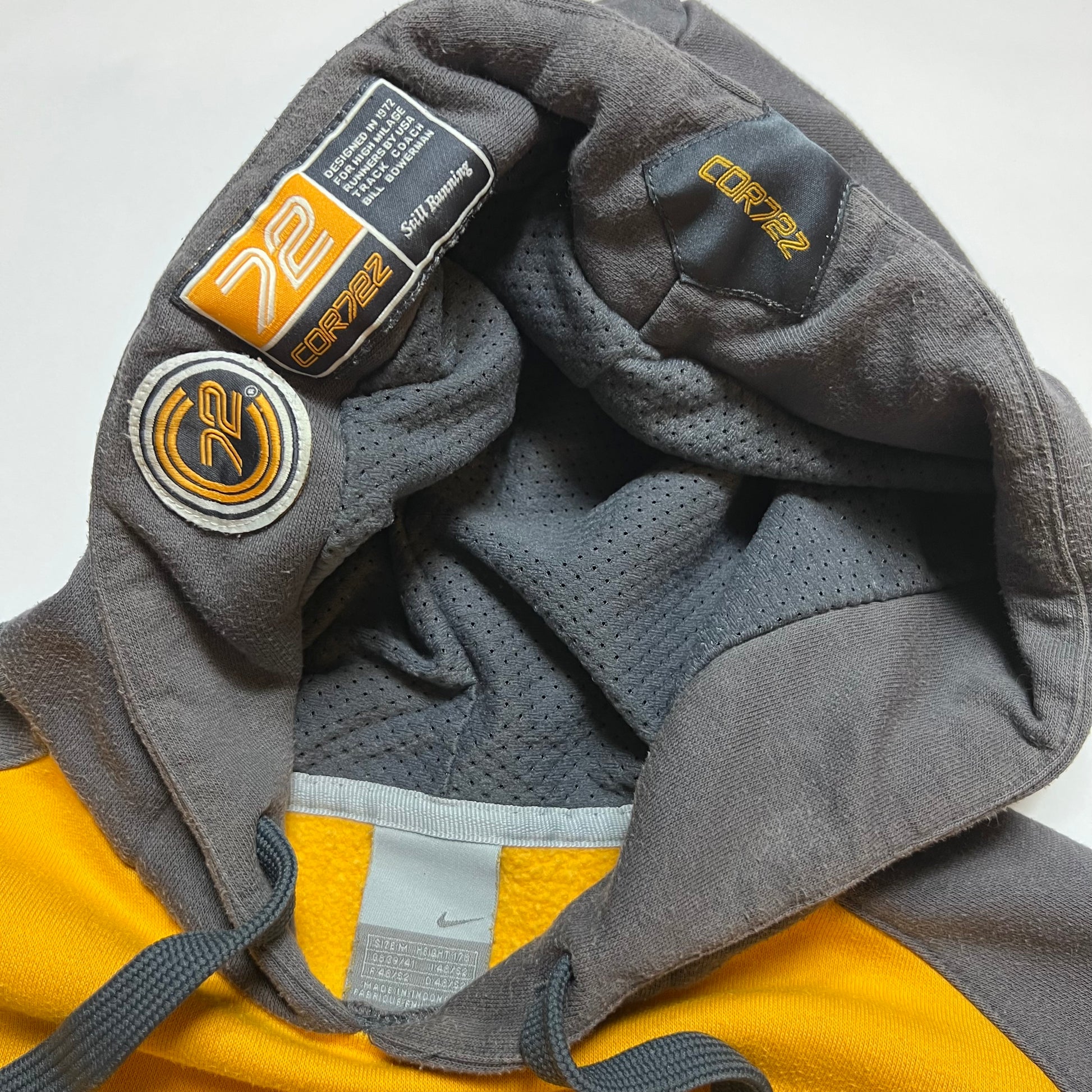Vintage Nike Cortez Gray Yellow Hoodie M - Cats on Stacks VNTG