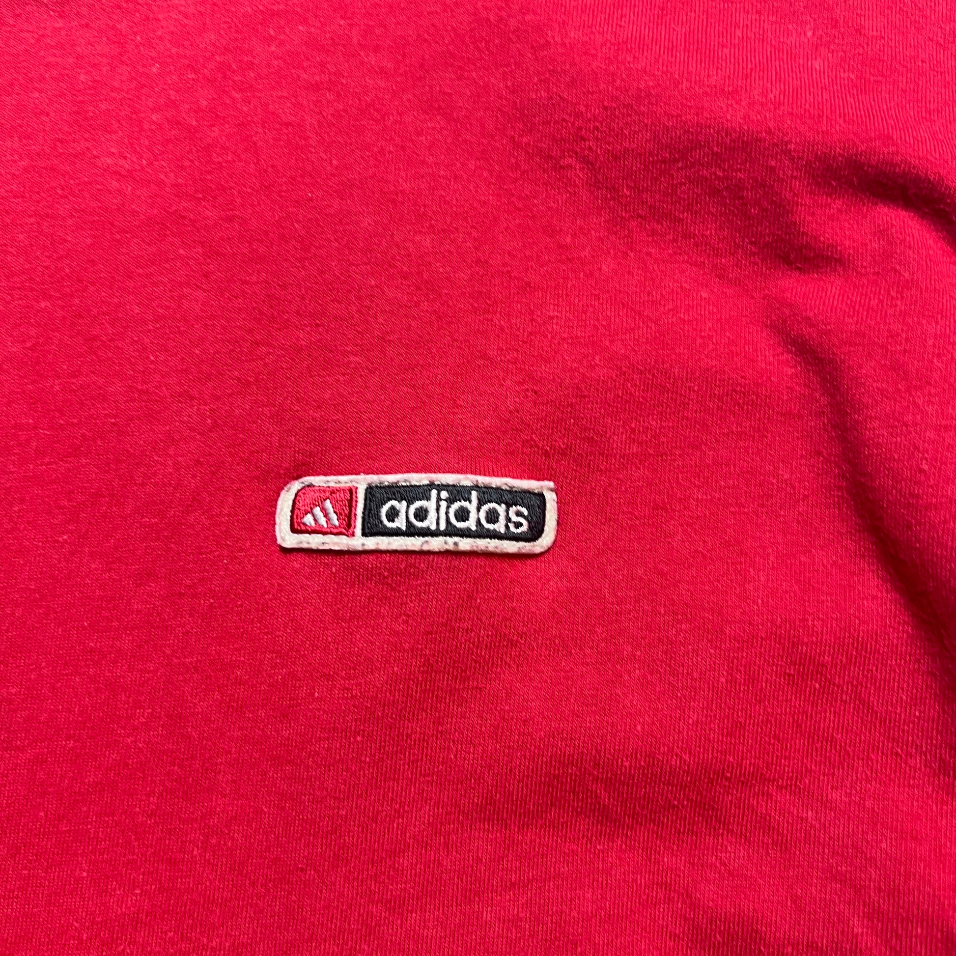 Vintage Adidas Mini Box Logo Red T-Shirt L - Cats on Stacks VNTG