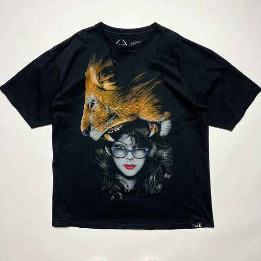 Y2K Rook Lion x Girl Retro T-Shirt schwarz XL / XXL - Cats on Stacks VNTG