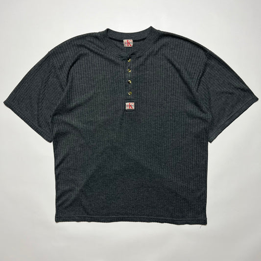Vintage Calvin Klein Henley T-Shirt grau XL - Cats on Stacks VNTG