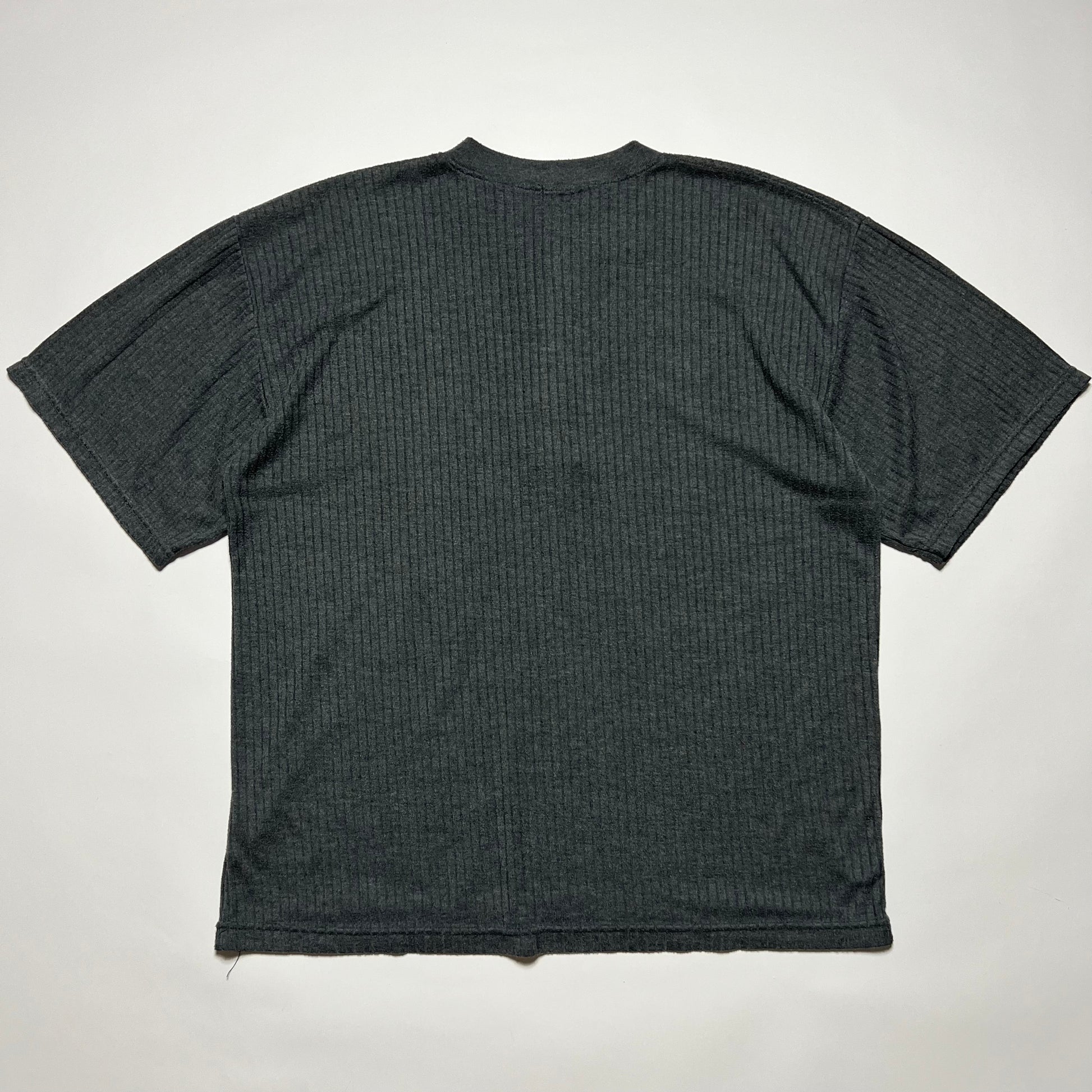 Vintage Calvin Klein Henley T-Shirt grau XL - Cats on Stacks VNTG