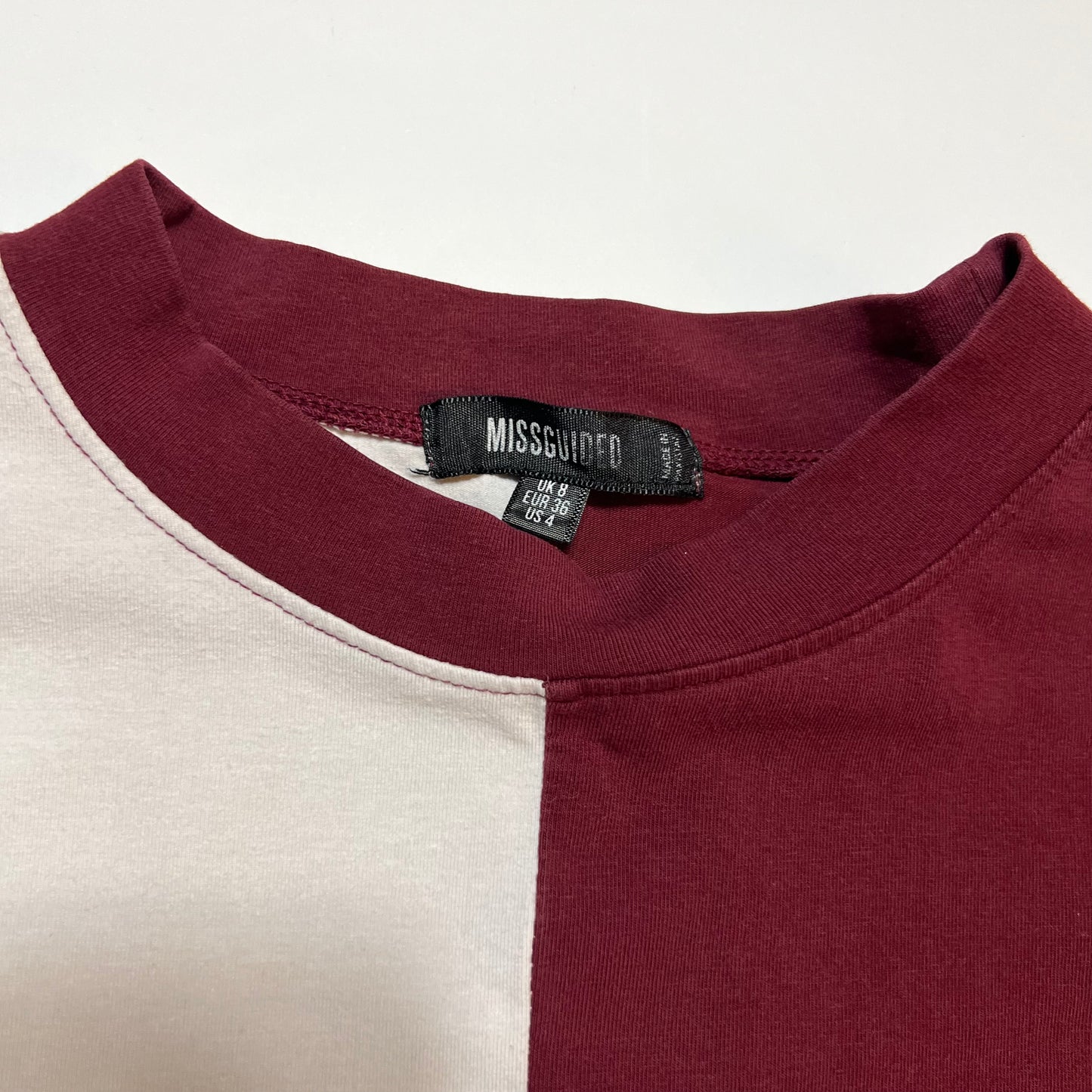 Damen Missguided Leisure Club Shirt weiß rot 36 S / M - Cats on Stacks VNTG