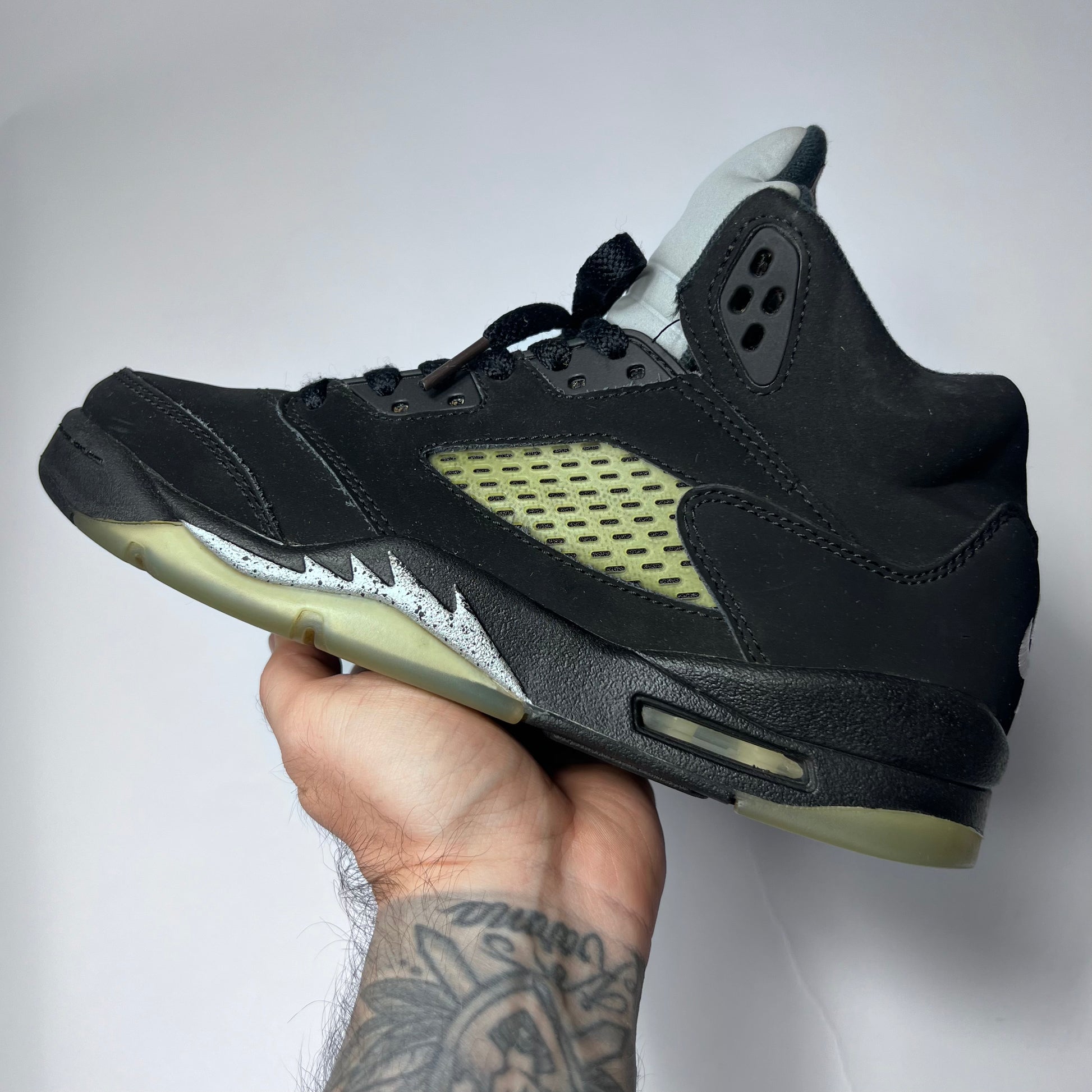 Jordan 5 Retro OG BG Schwarz Metallic 845036-003 Größe 6Y / 38,5 - Cats on Stacks VNTG
