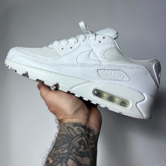 Nike Air Max 90 Re-Craft Triple White CN8490-100 Größe 40 - Cats on Stacks VNTG