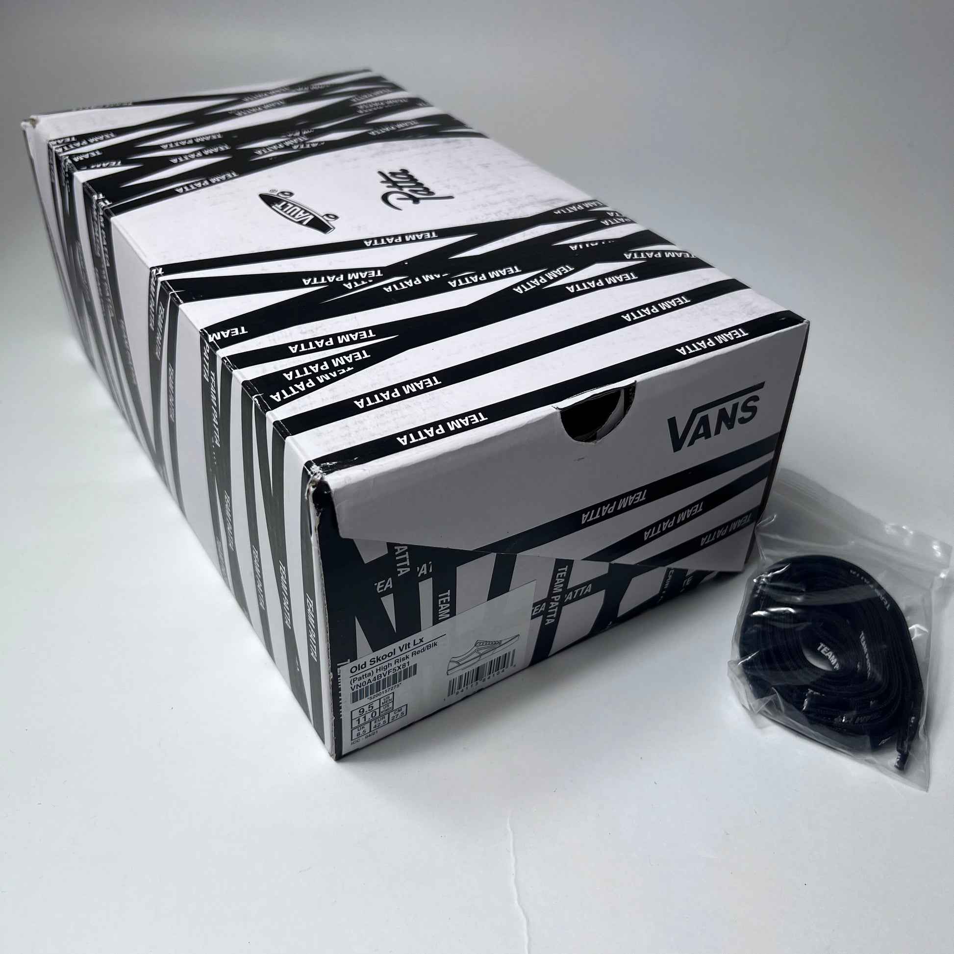 VANS x PATTA High Risk Red Black Mean Eyed Cat VN0A4BVF5X81 Größe 42,5 - Cats on Stacks VNTG