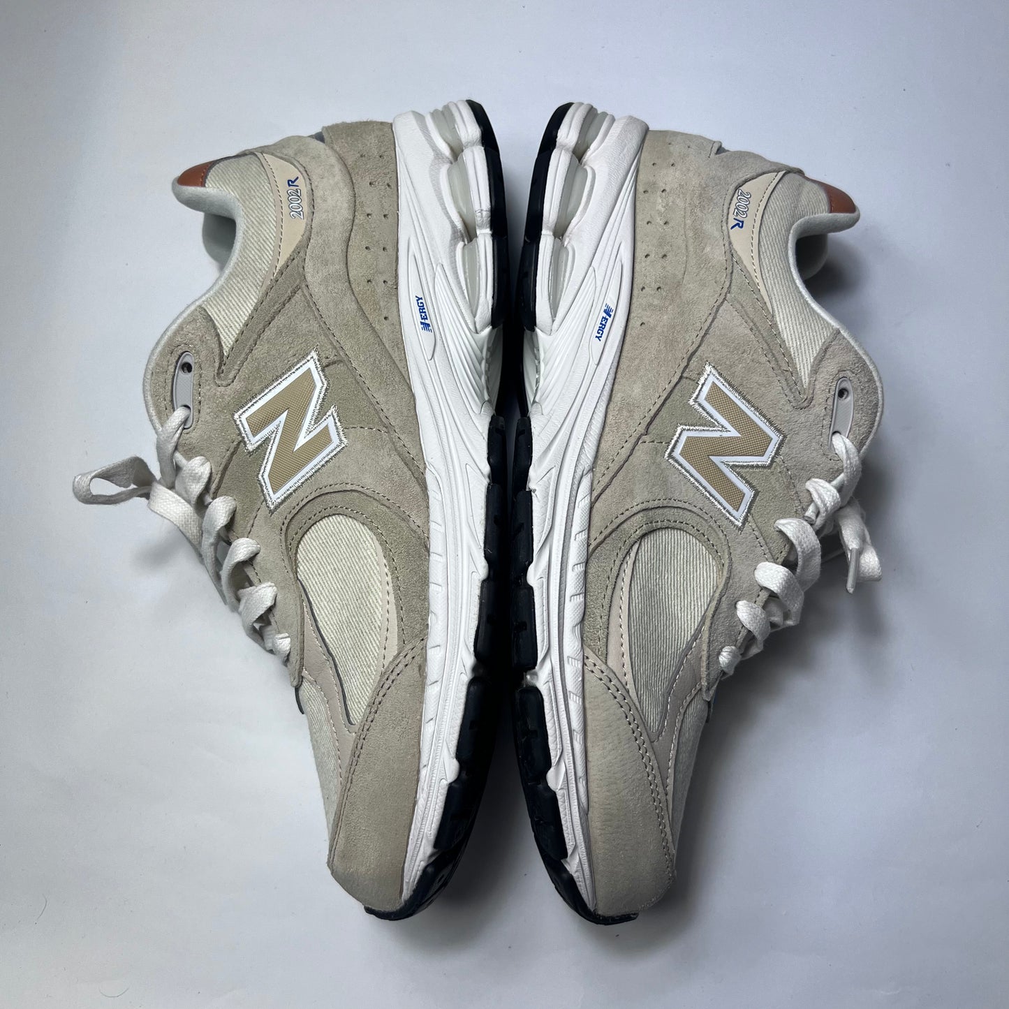New Balance 2002R Incense Sepia Bone M2002REF Größe 45,5 - Cats on Stacks VNTG