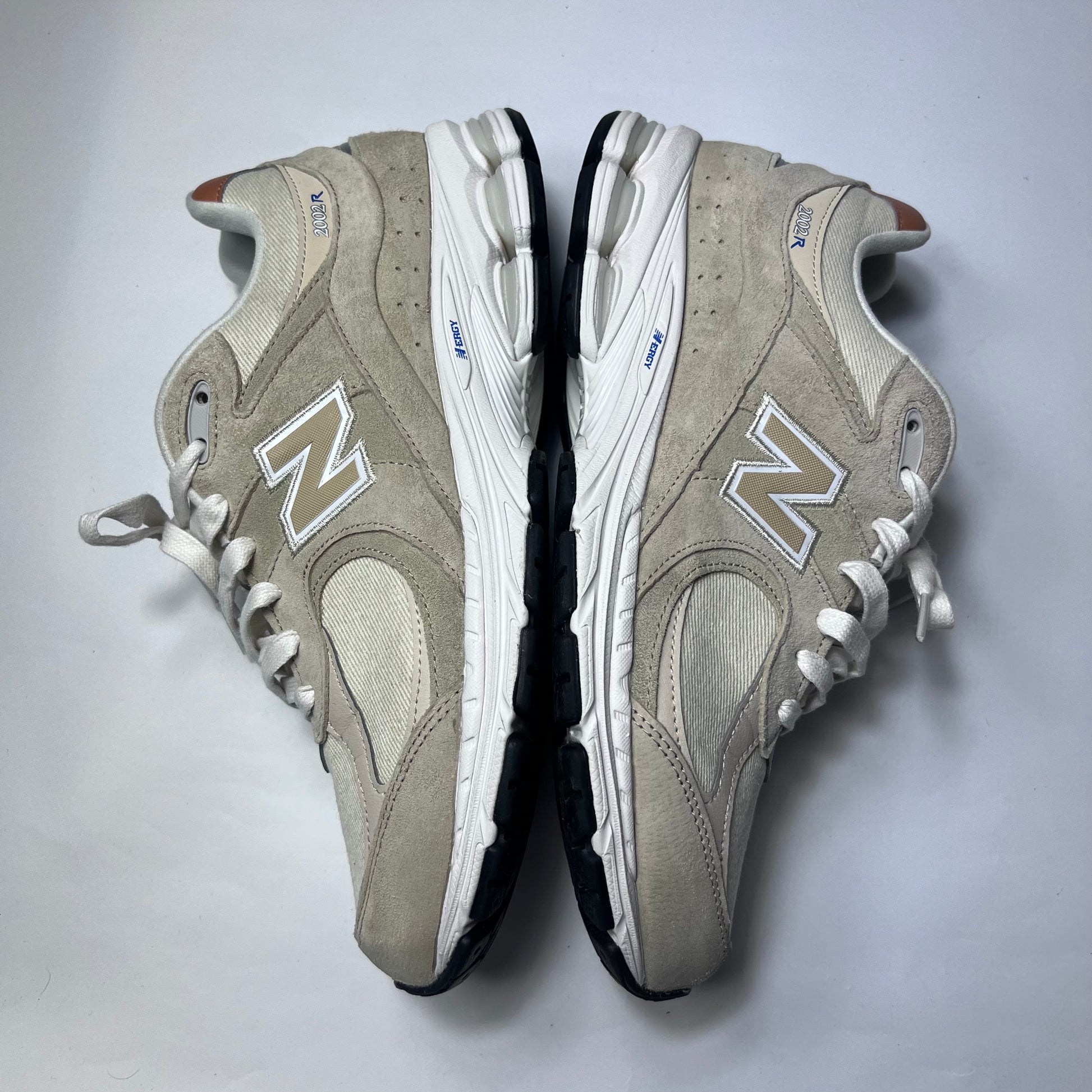 New Balance 2002R Incense Sepia Bone M2002REF Größe 45,5 - Cats on Stacks VNTG