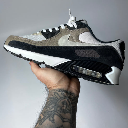 Nike Air Max 90 Phantom Khaki DZ3522-001 Größe 42,5 / 43 - Cats on Stacks VNTG