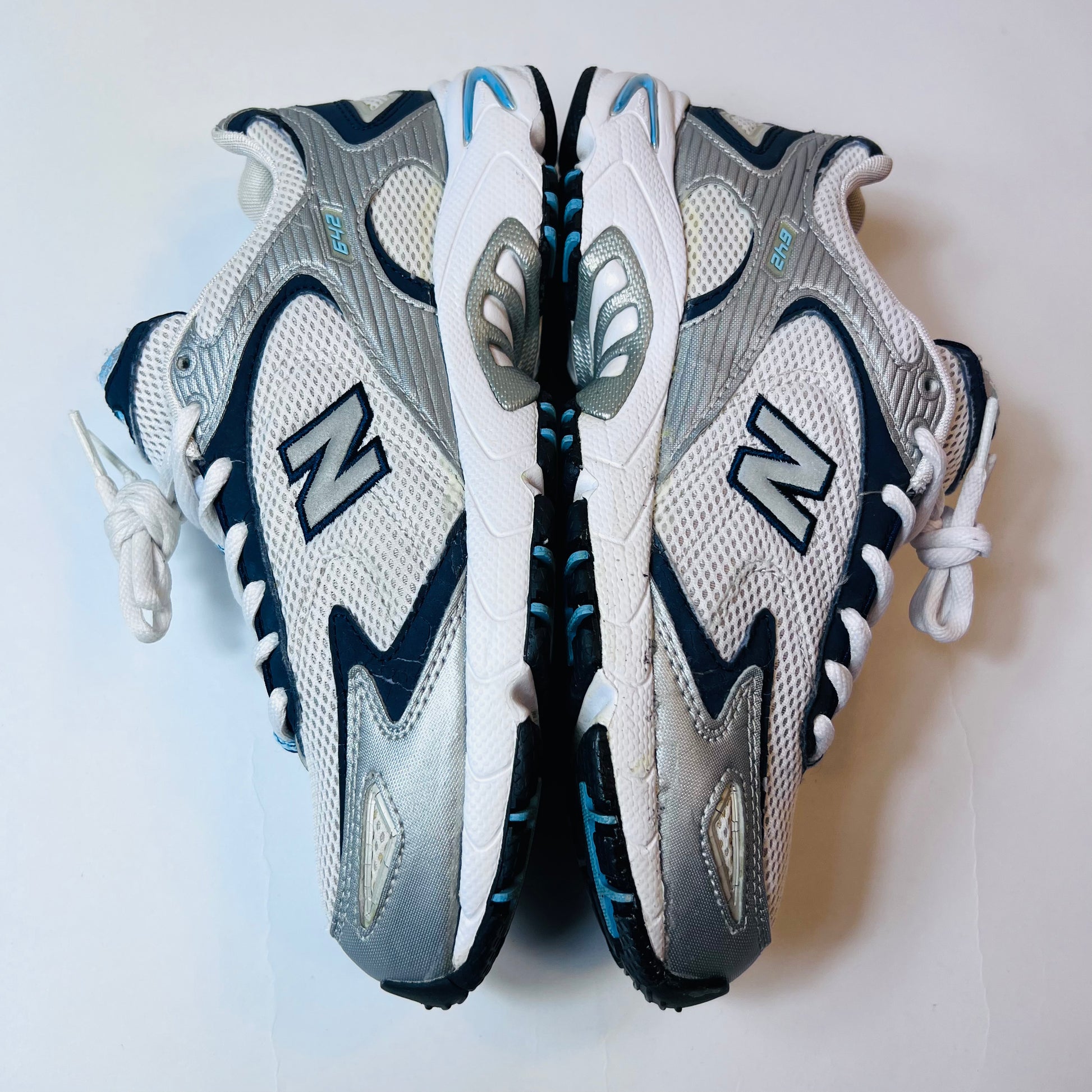 New Balance 642 Vintage Navy Silver W642WC Größe 40,5 - Cats on Stacks VNTG
