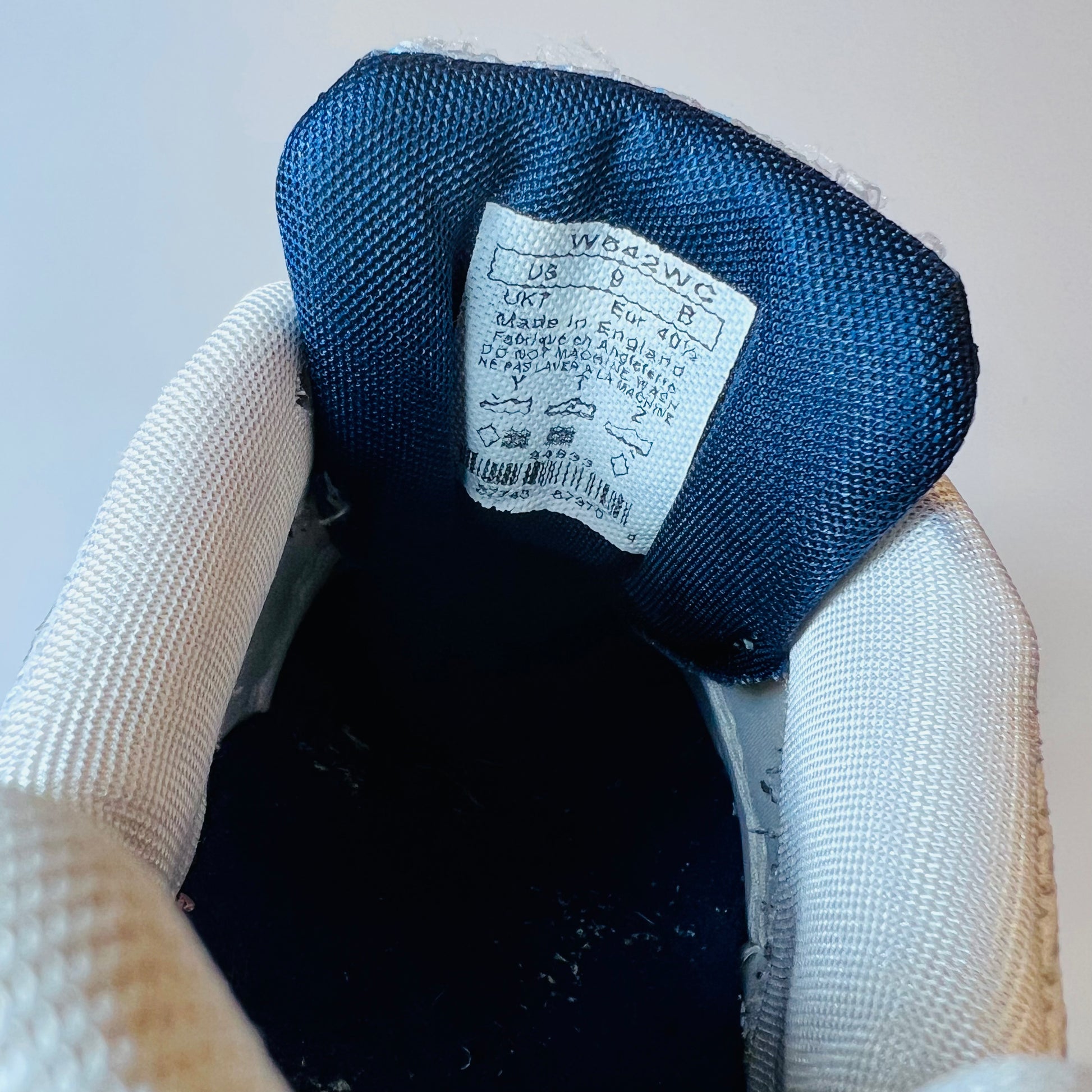 New Balance 642 Vintage Navy Silver W642WC Größe 40,5 - Cats on Stacks VNTG