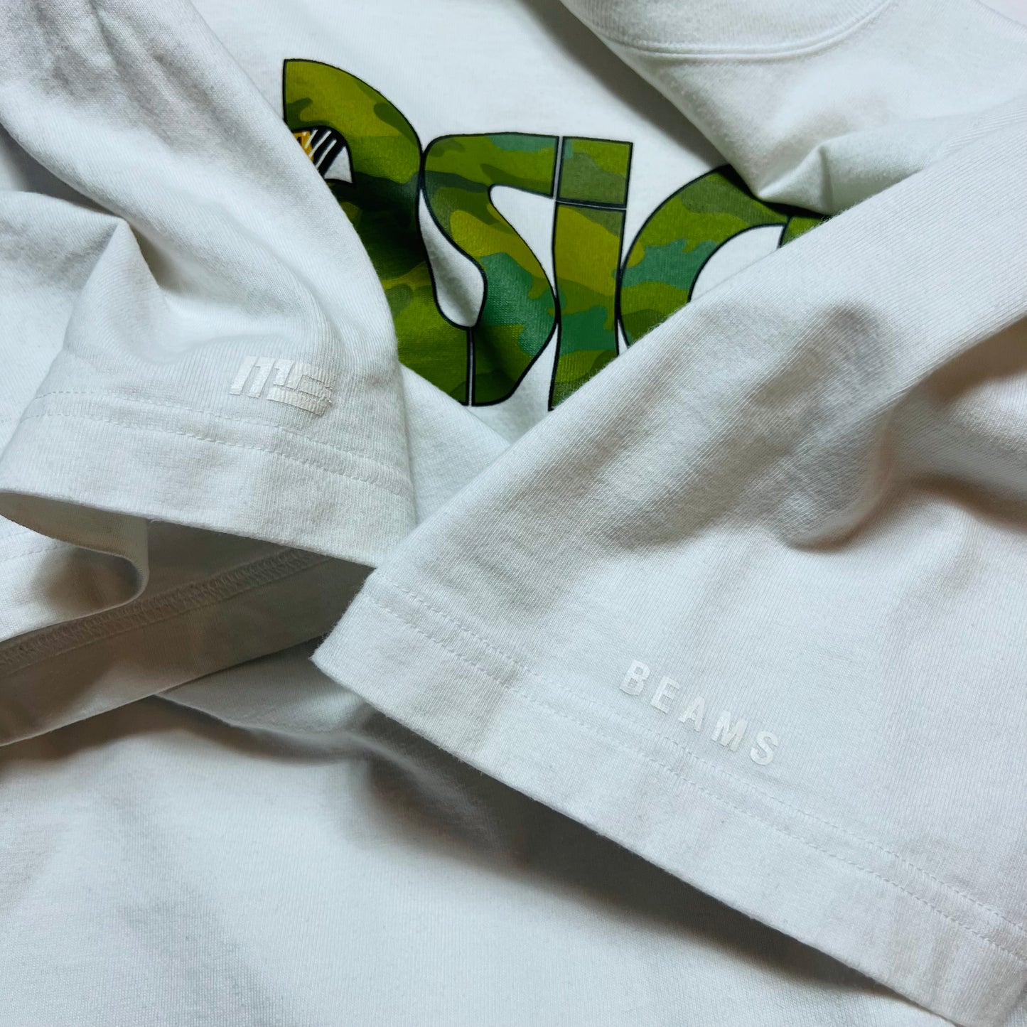 ASICS x BEAMS x Mita Sneakers "Souvenir Jacket" T-Shirt weiß M / L