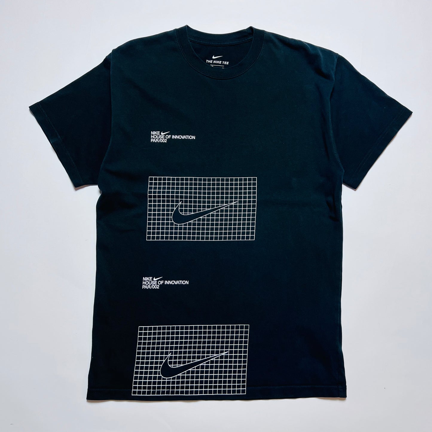 Nike "House of Innovation" Retro T-Shirt schwarz S / M