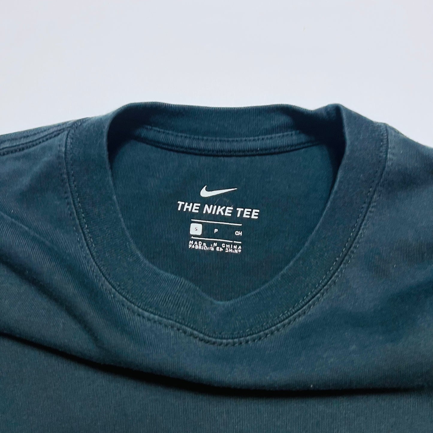 Nike "House of Innovation" Retro T-Shirt schwarz S / M