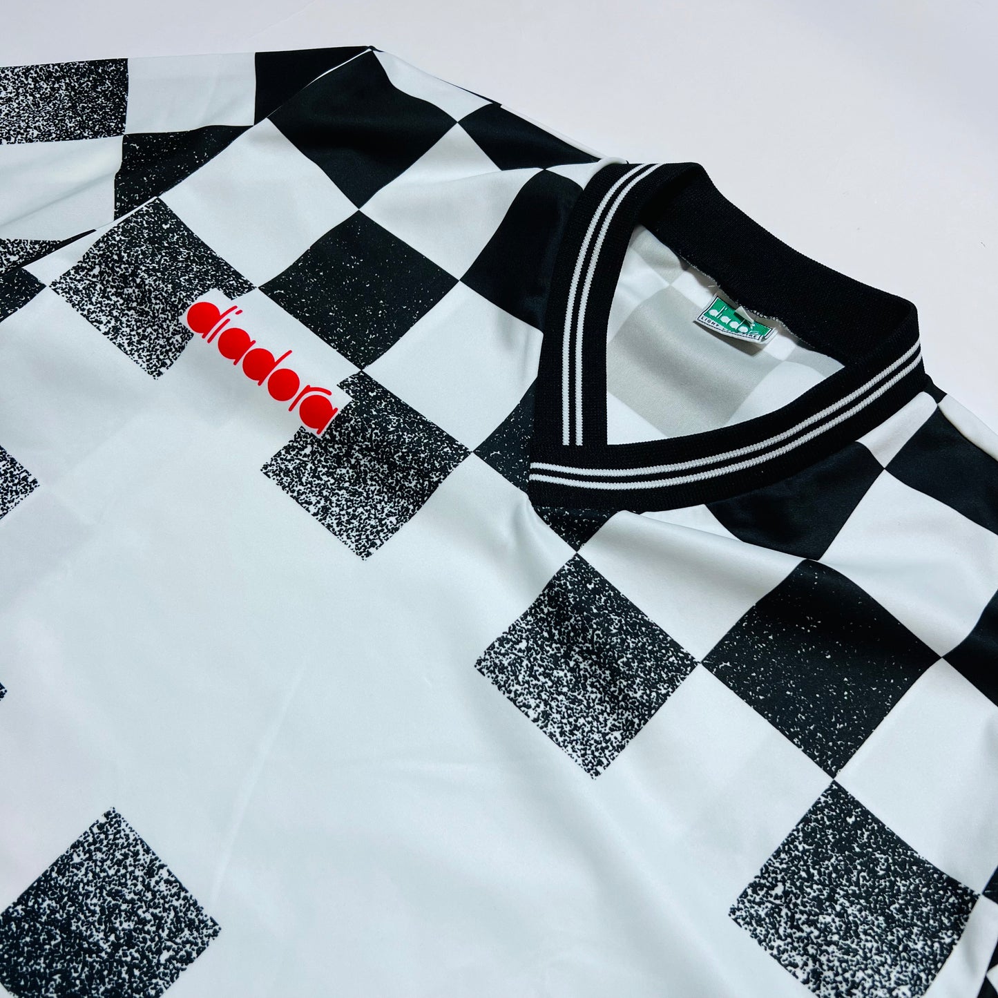 Diadora Vintage 90s Football Trikot T-Shirt schwarz weiß M / L