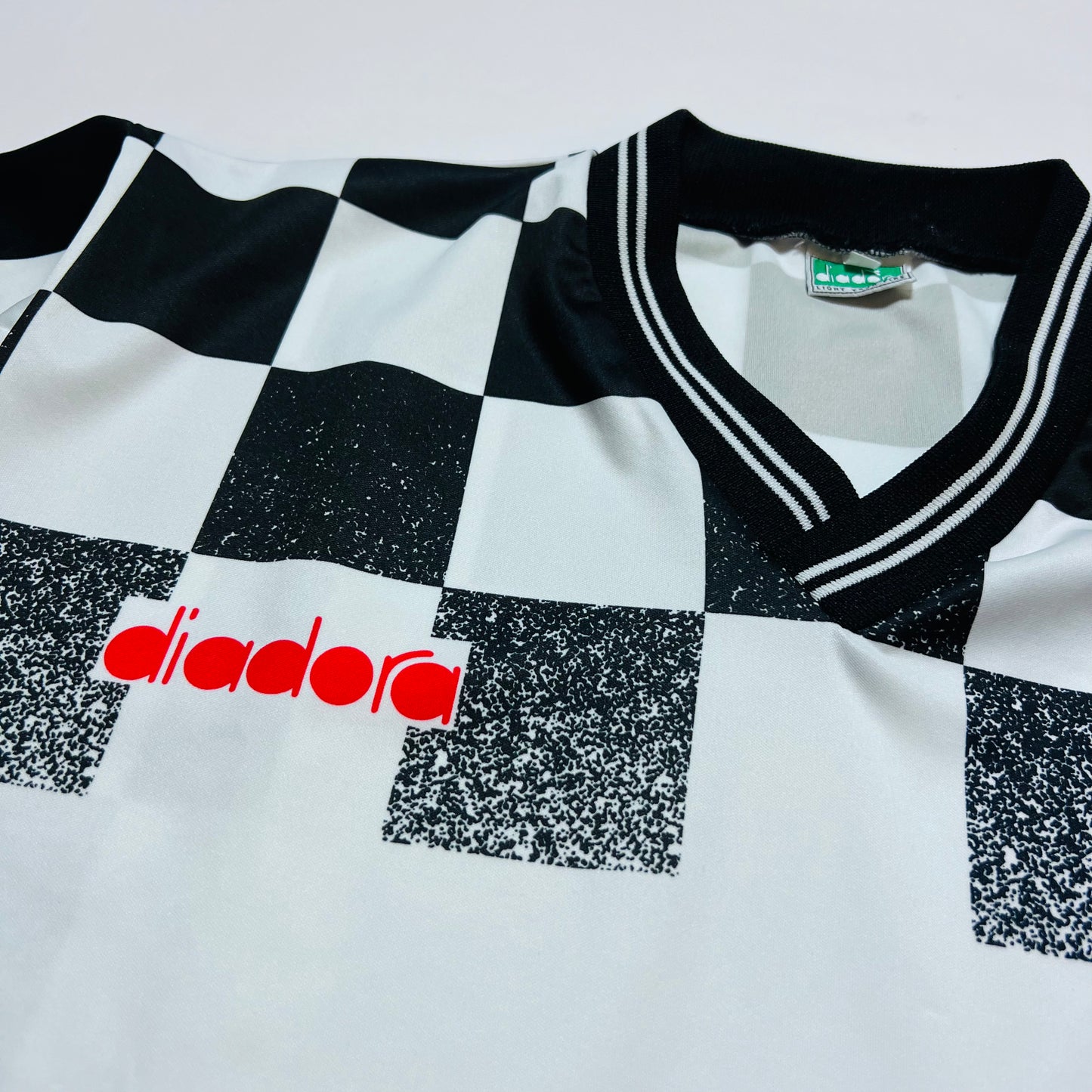 Diadora Vintage 90s Football Trikot T-Shirt schwarz weiß M / L