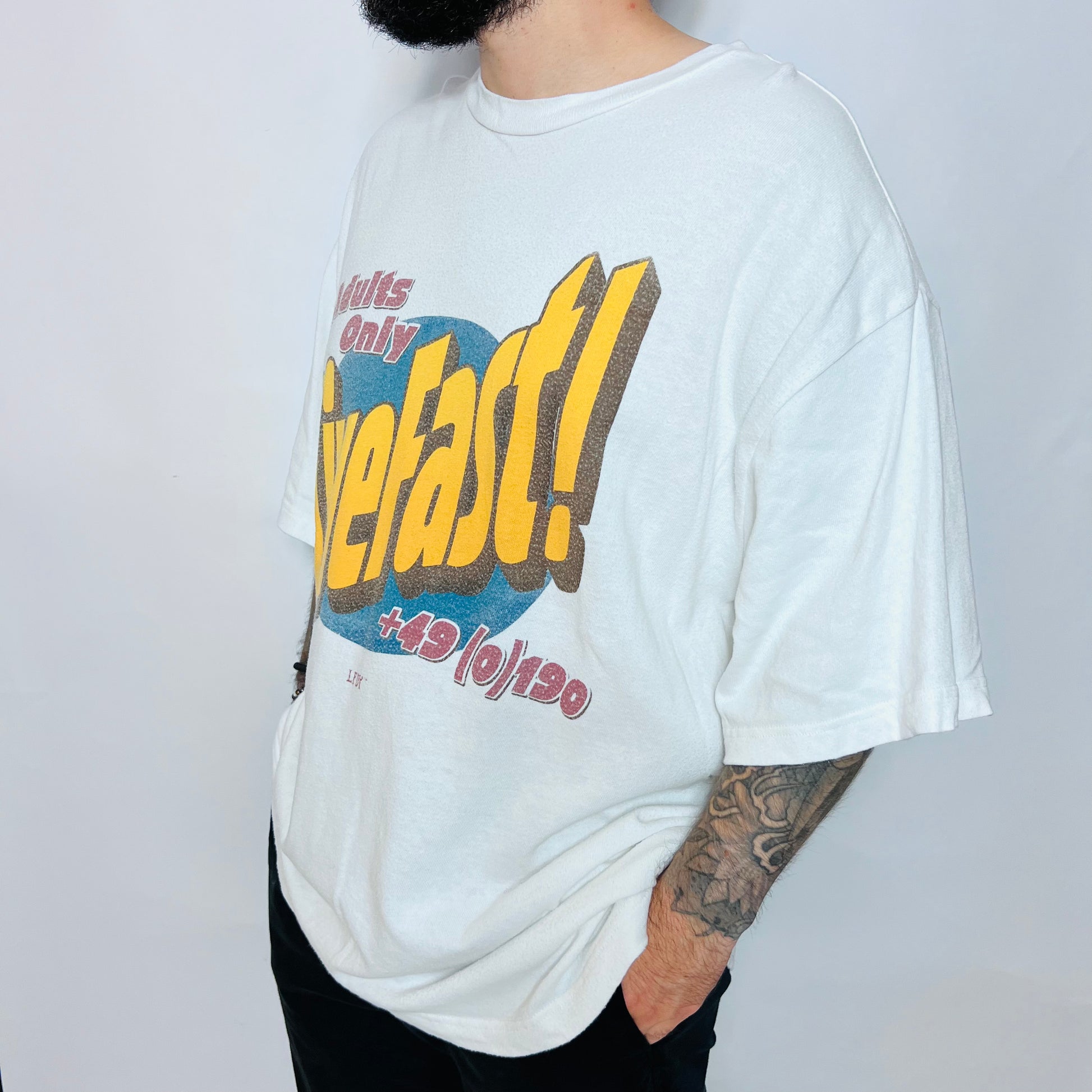 LFDY Live Fast Die Young "Adults Only" T-Shirt creme weiß XL / XXL - Cats on Stacks VNTG