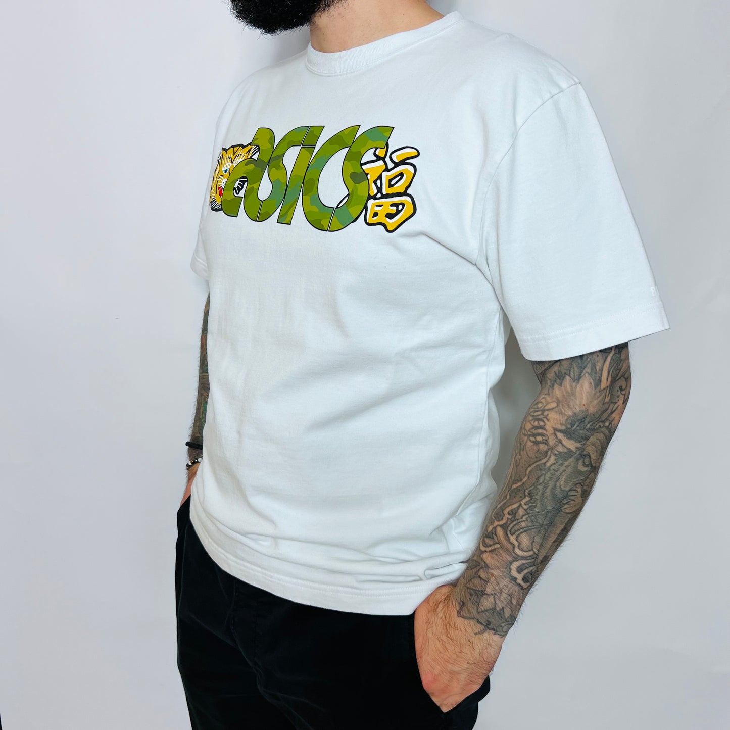 ASICS x BEAMS x Mita Sneakers "Souvenir Jacket" T-Shirt weiß M / L