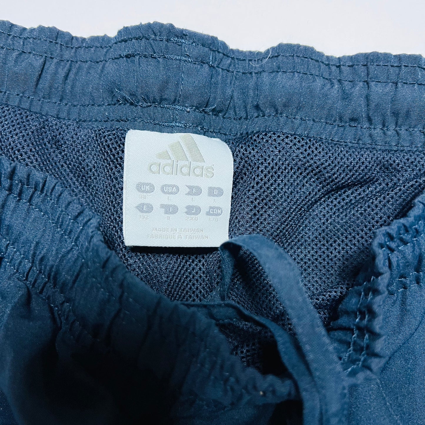 Adidas Vintage 2000s Y2K Track Pants blau XL / XXL - Cats on Stacks VNTG