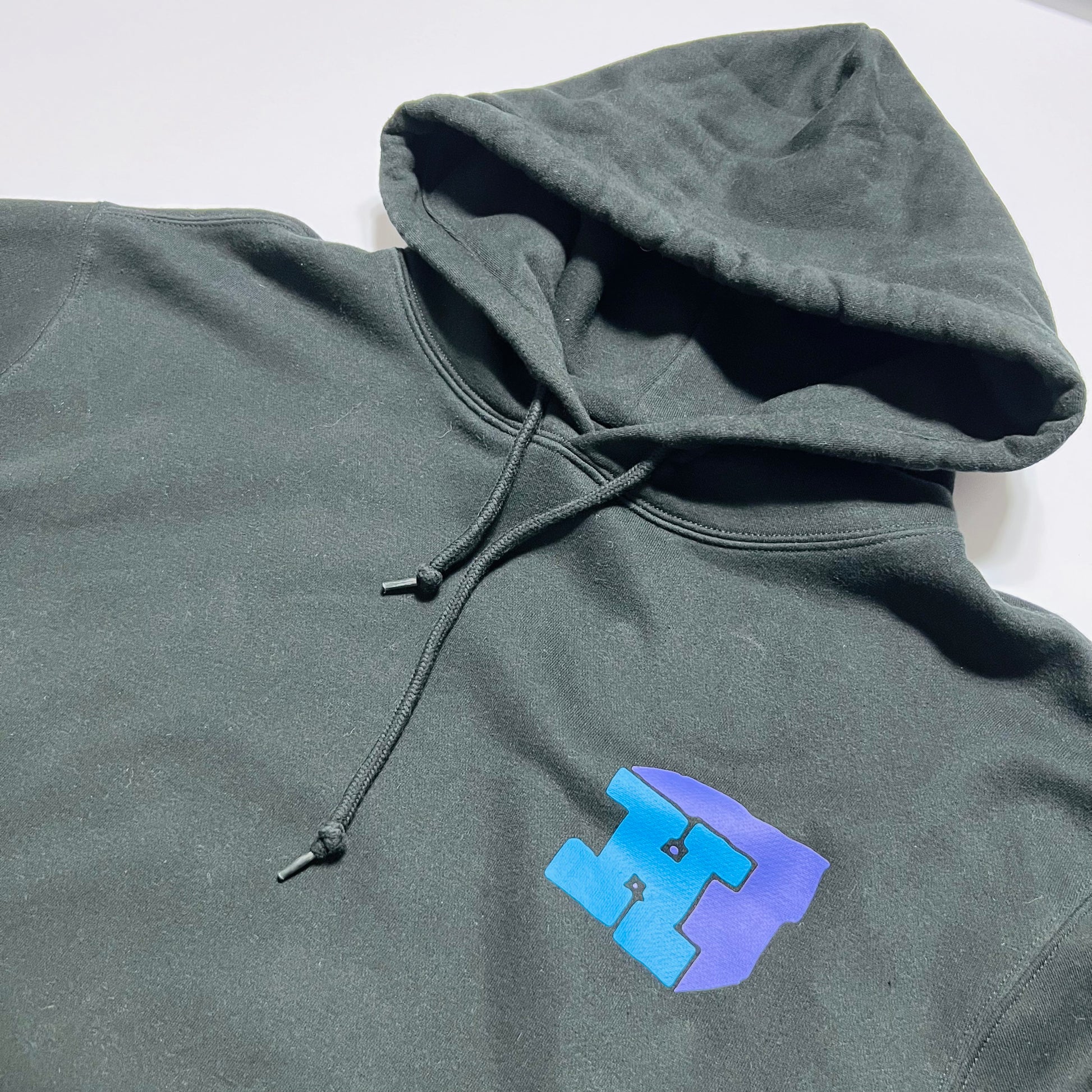 HUF Worldwide 3D Spellout Hoodie schwarz XL - Cats on Stacks VNTG