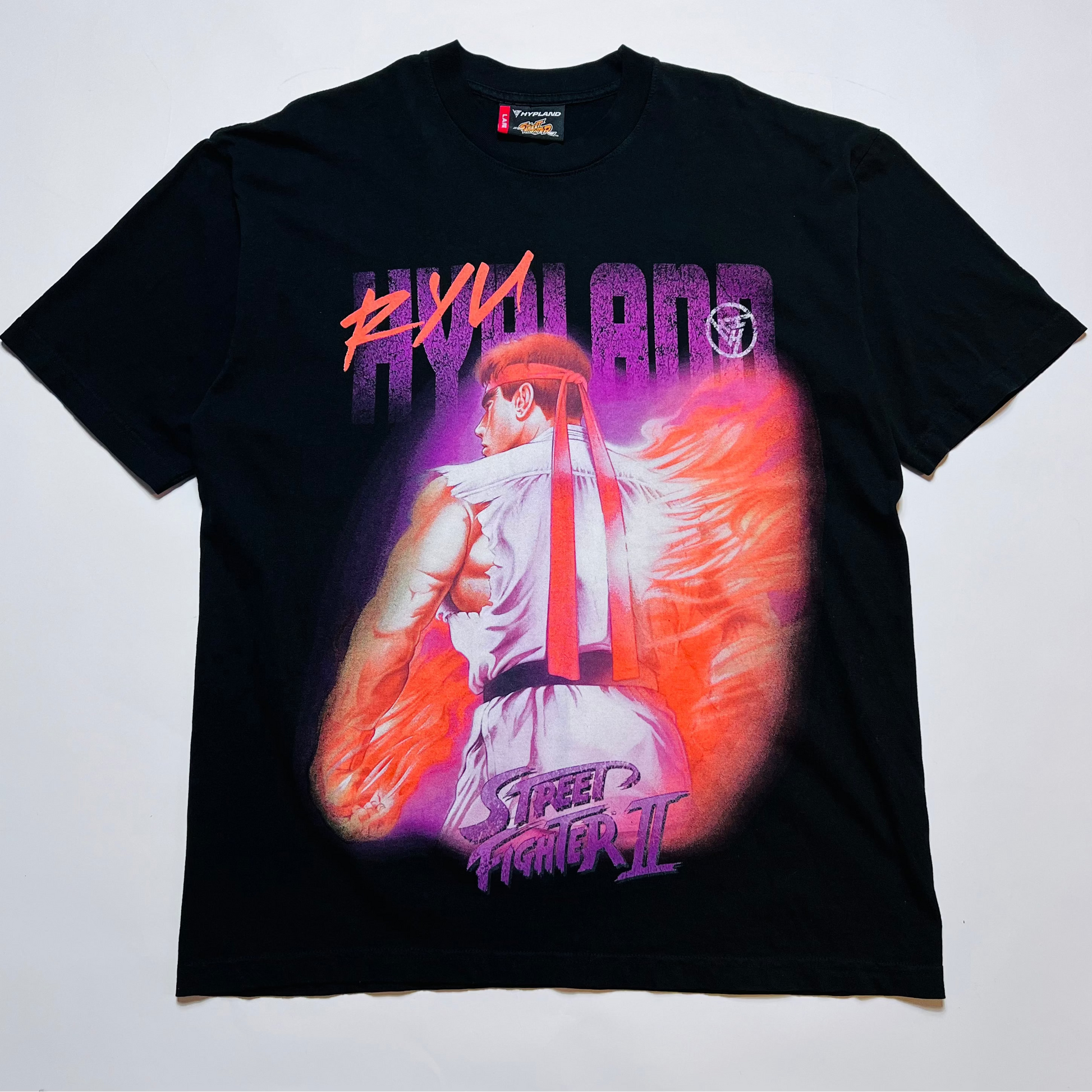 HYPLAND x Street Fighter II RYU AOP T-Shirt Gaming schwarz L - Cats on Stacks VNTG