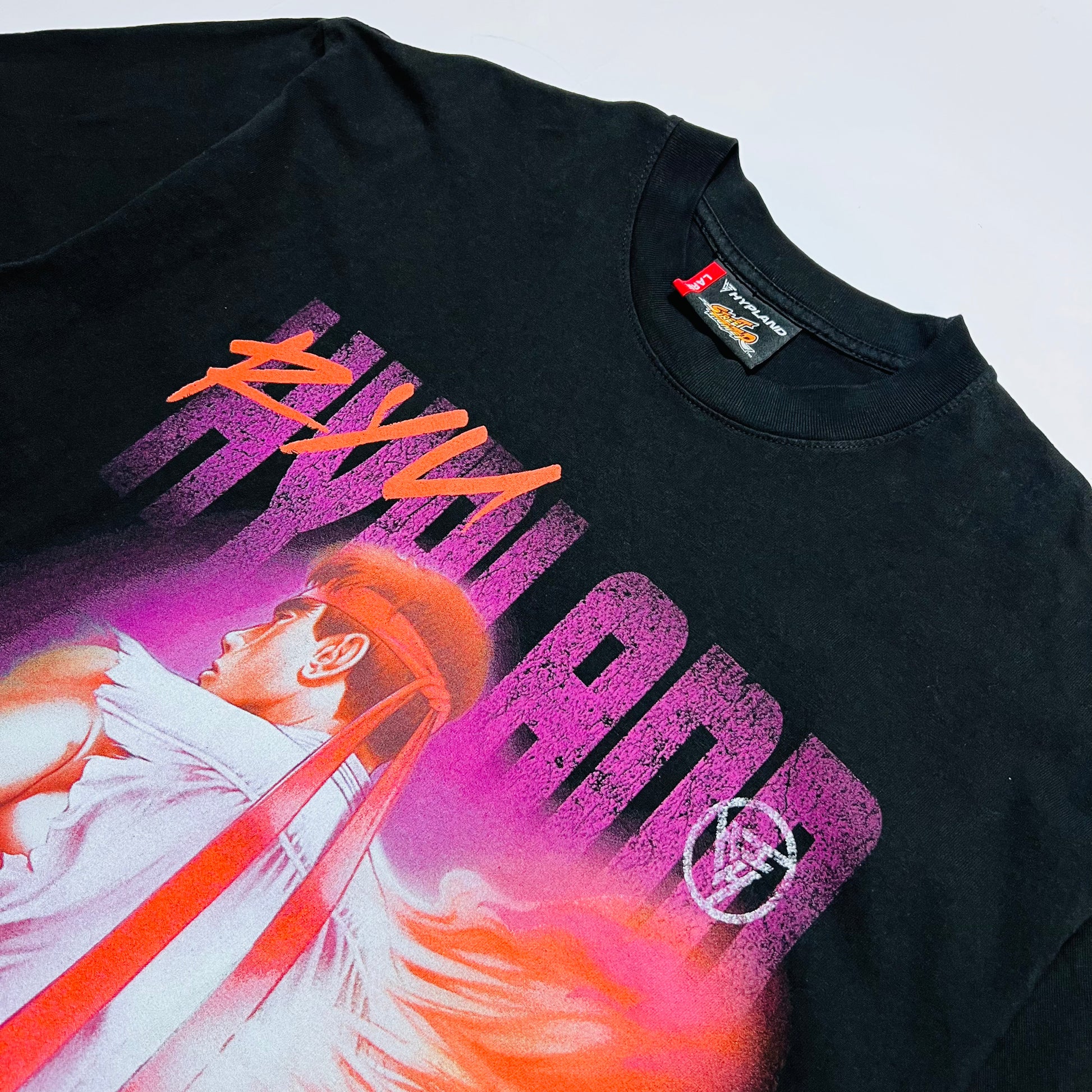 HYPLAND x Street Fighter II RYU AOP T-Shirt Gaming schwarz L - Cats on Stacks VNTG