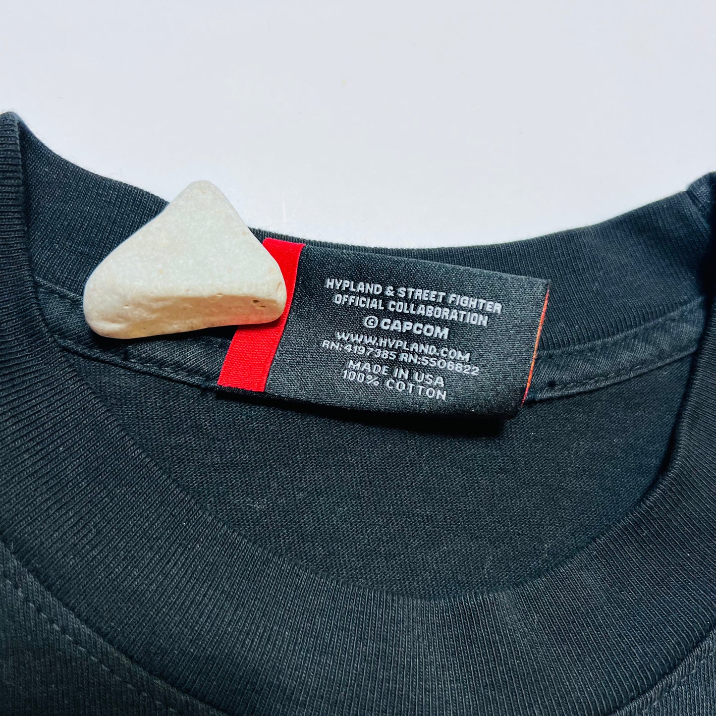 HYPLAND x Street Fighter II RYU AOP T-Shirt Gaming schwarz L - Cats on Stacks VNTG