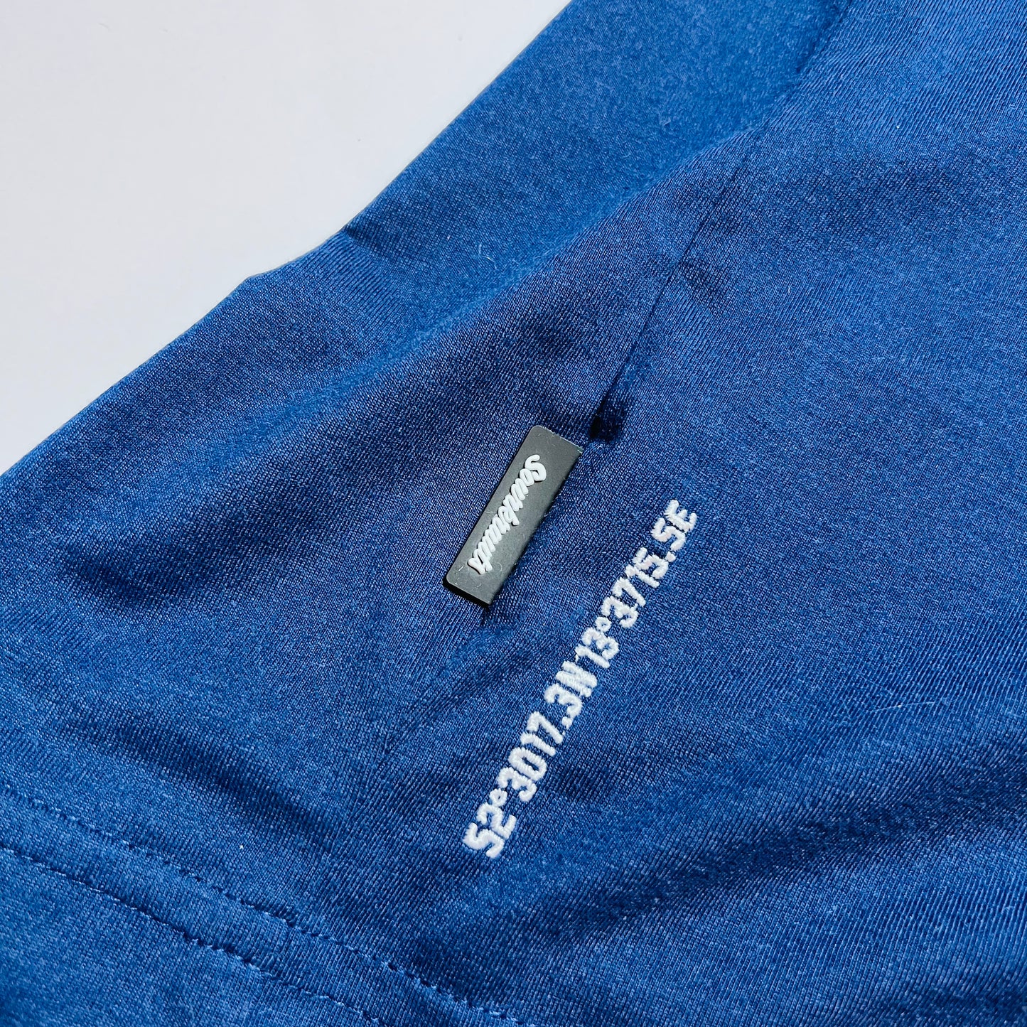 Sourkrauts Racing Flag Retro T-Shirt blau S / M - Cats on Stacks VNTG