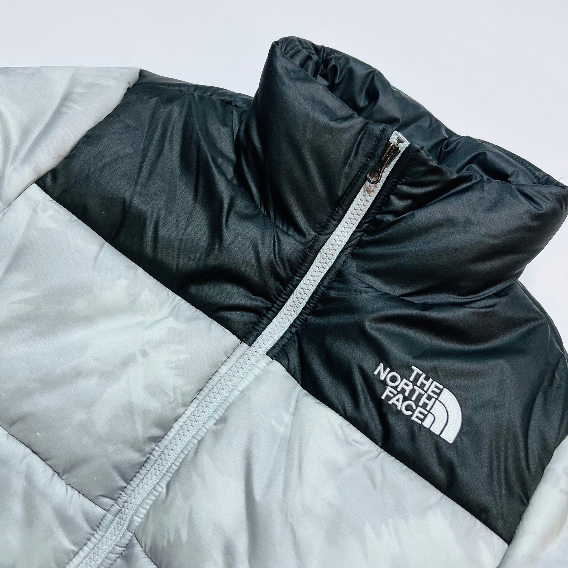 Damen The North Face Saikuru Jacke Cropped Tie Dye grau S - Cats on Stacks VNTG